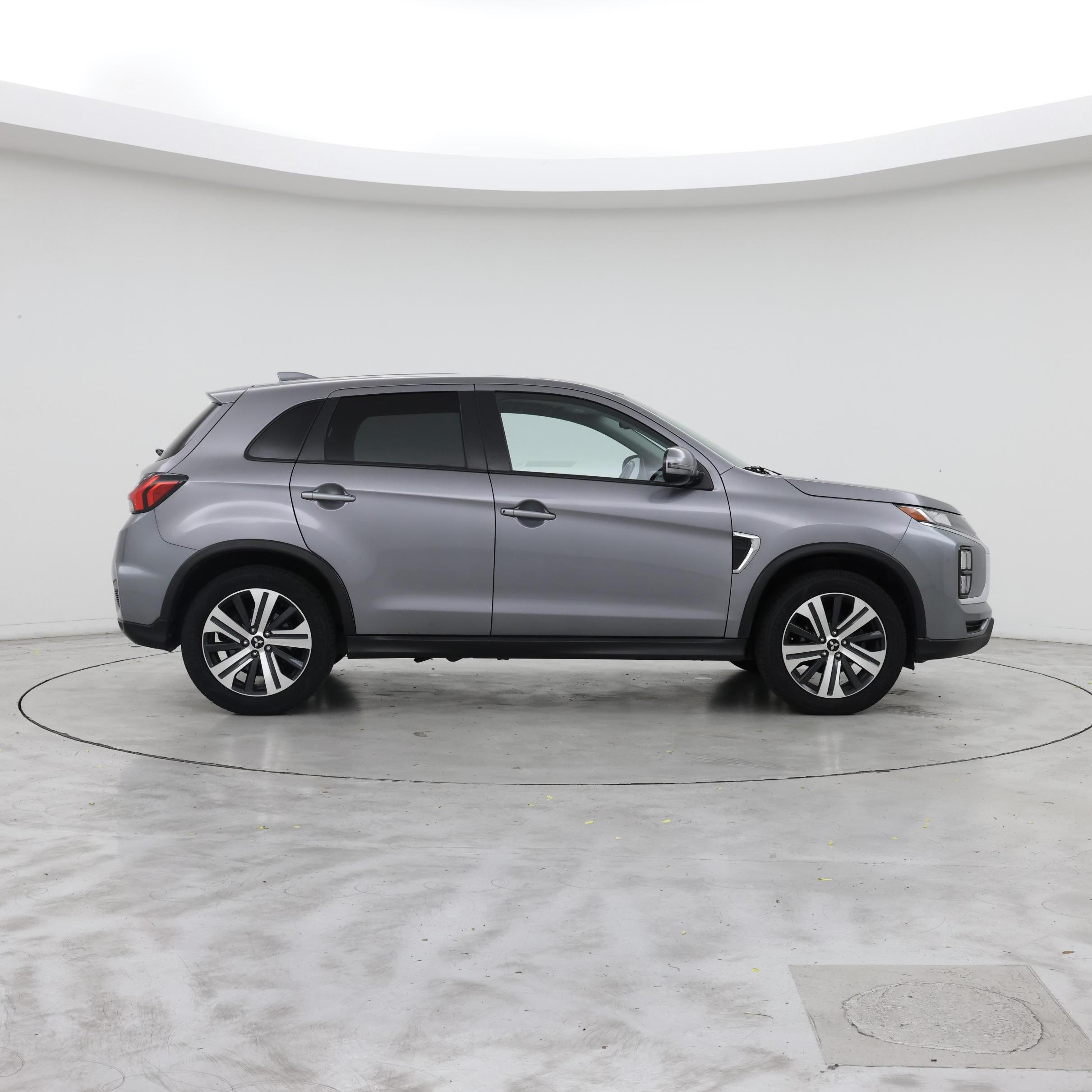 Thumbnail: 2021 Mitsubishi Outlander Sport - 7