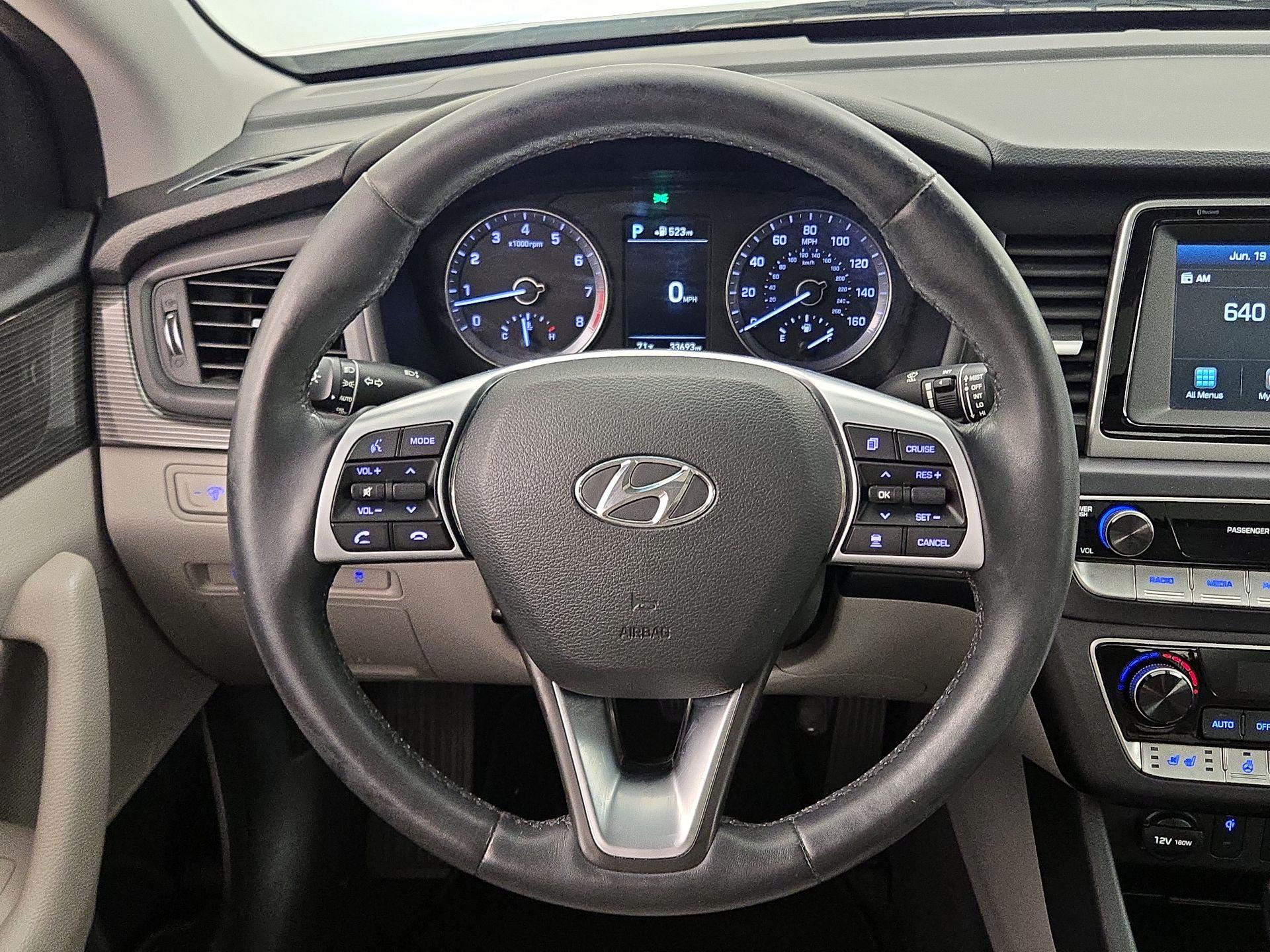 Thumbnail: 2019 Hyundai Sonata - 10