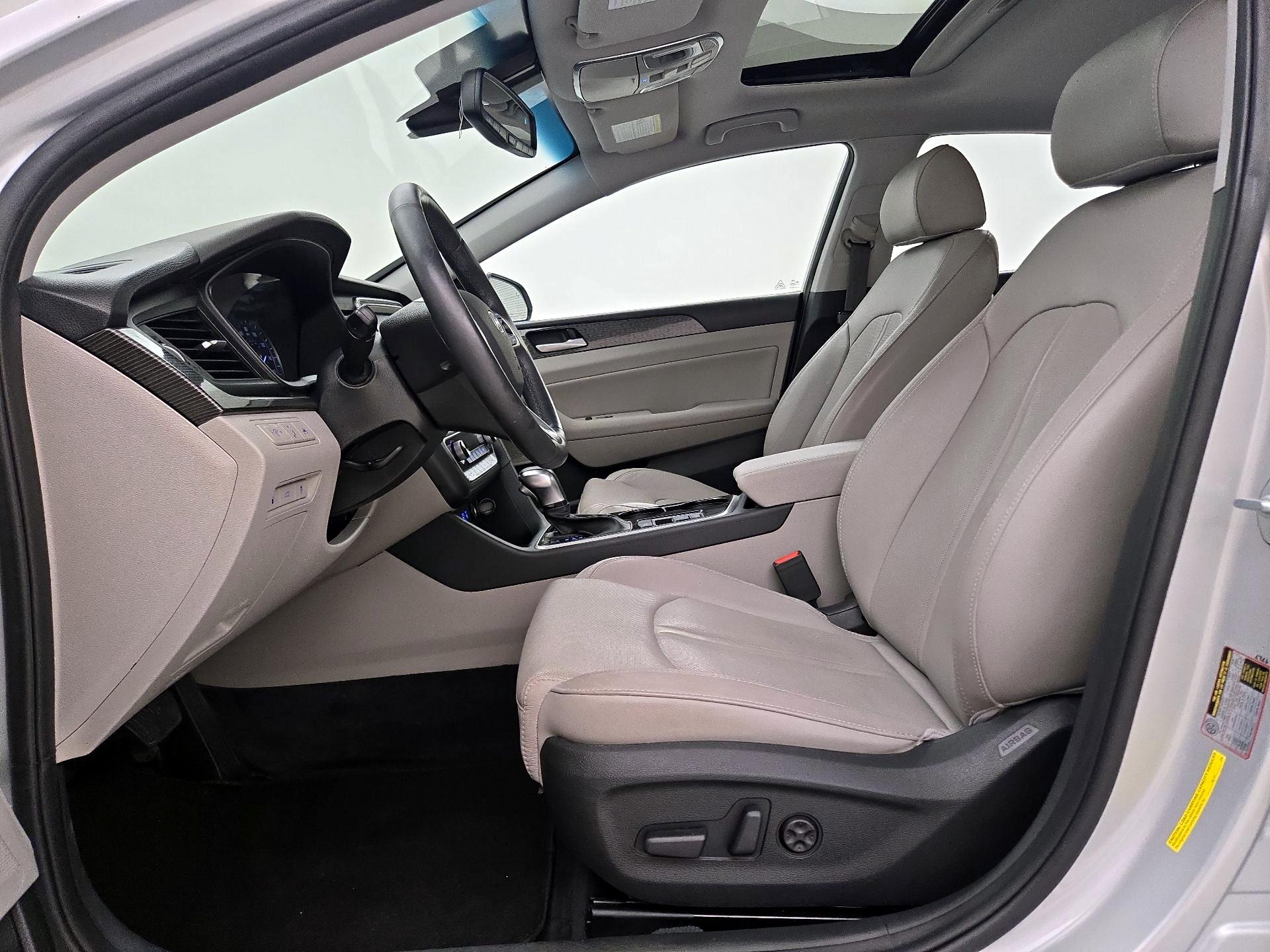 Thumbnail: 2019 Hyundai Sonata - 11