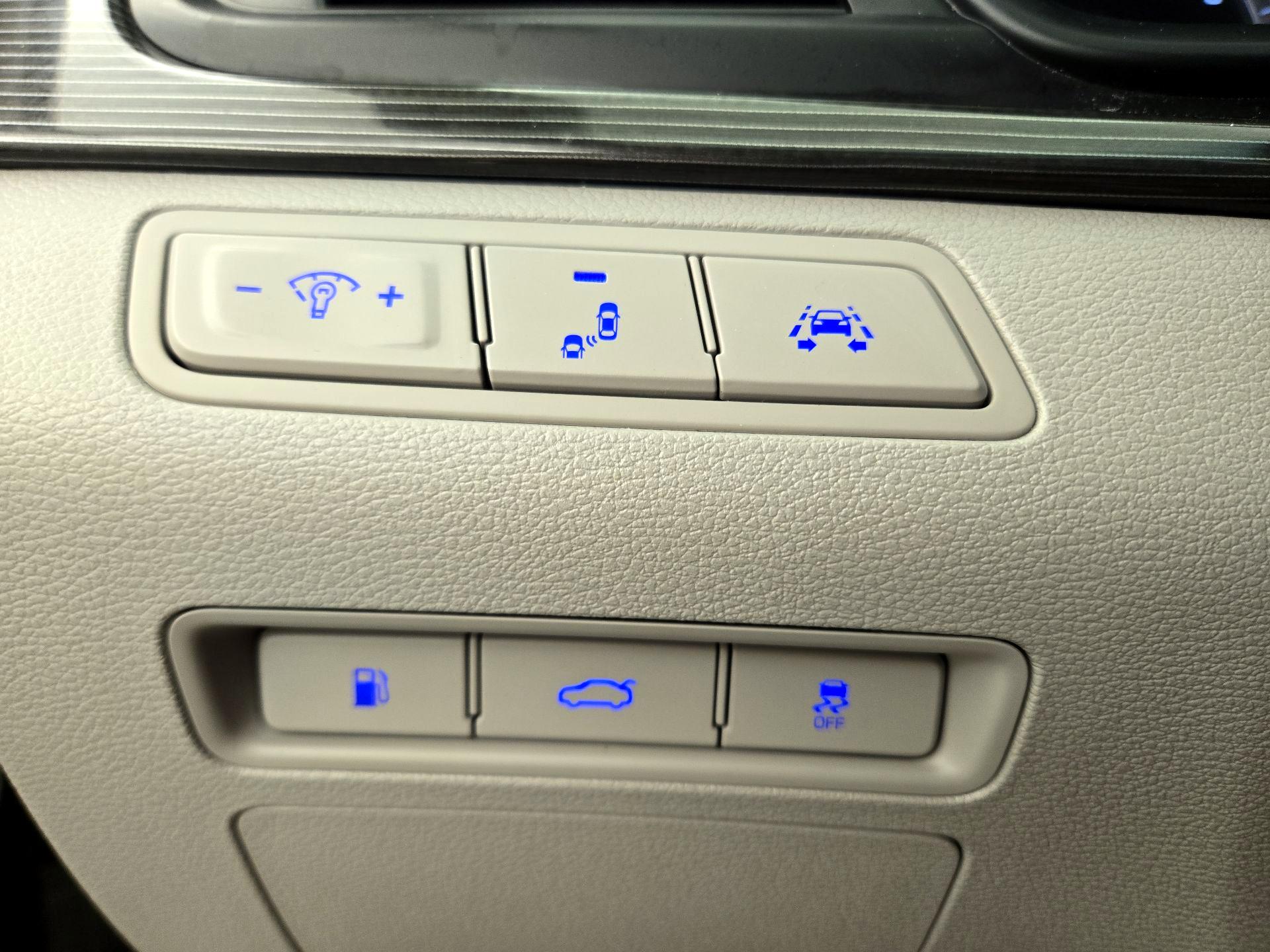 Thumbnail: 2019 Hyundai Sonata - 13