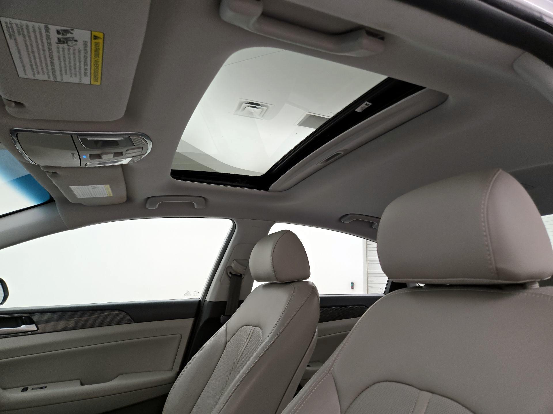 Thumbnail: 2019 Hyundai Sonata - 19