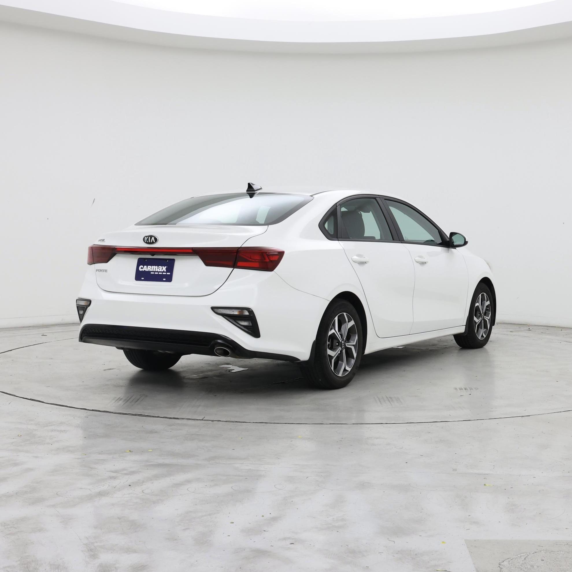 Thumbnail: 2021 Kia Forte - 8