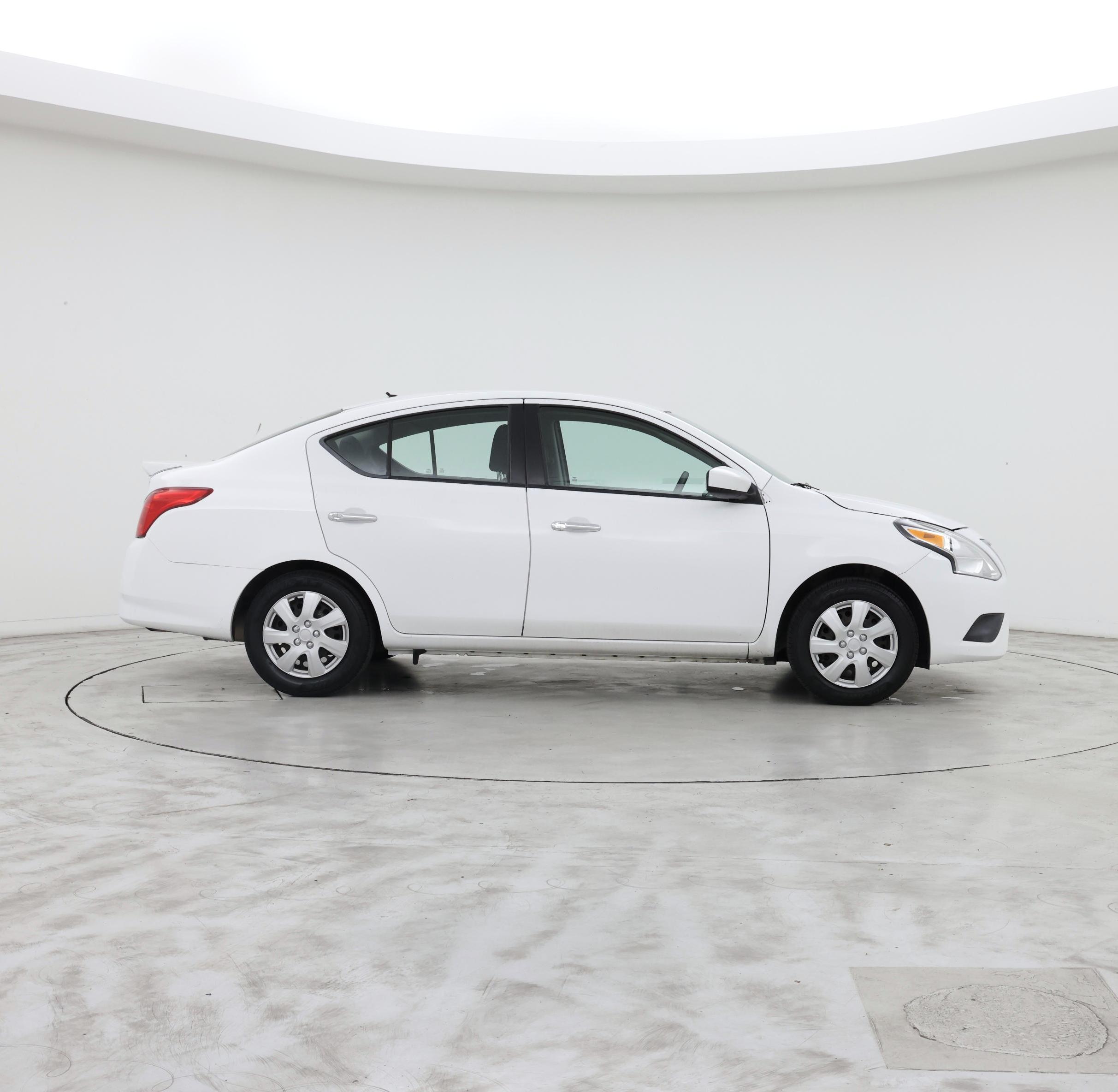 Thumbnail: 2017 Nissan Versa - 7