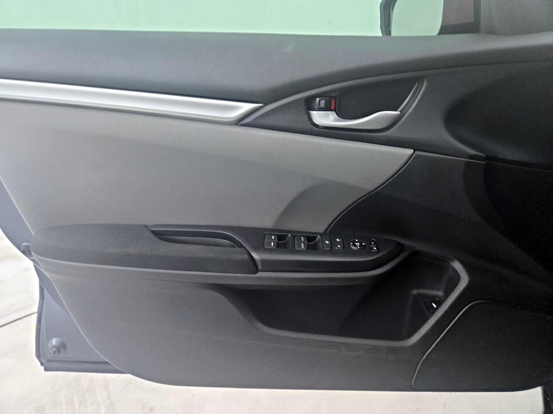 Thumbnail: 2019 Honda Civic - 12