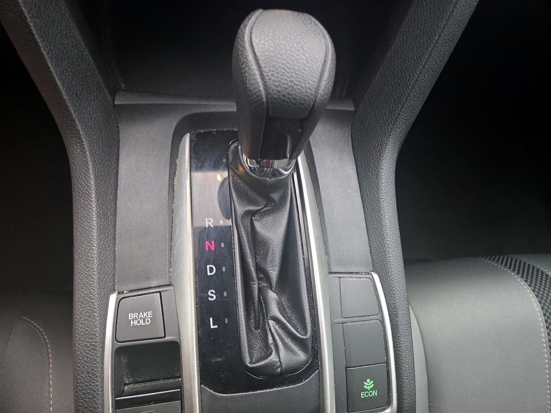 Thumbnail: 2019 Honda Civic - 17