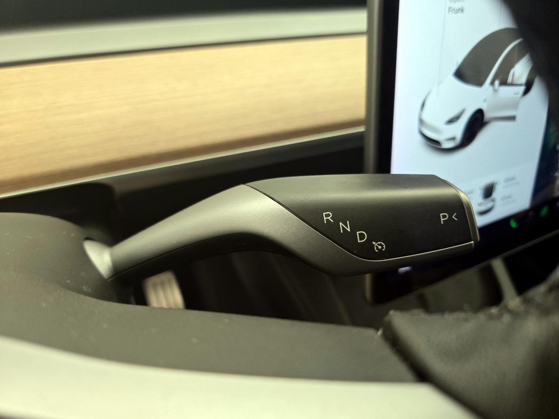 Thumbnail: 2022 Tesla Model Y - 17