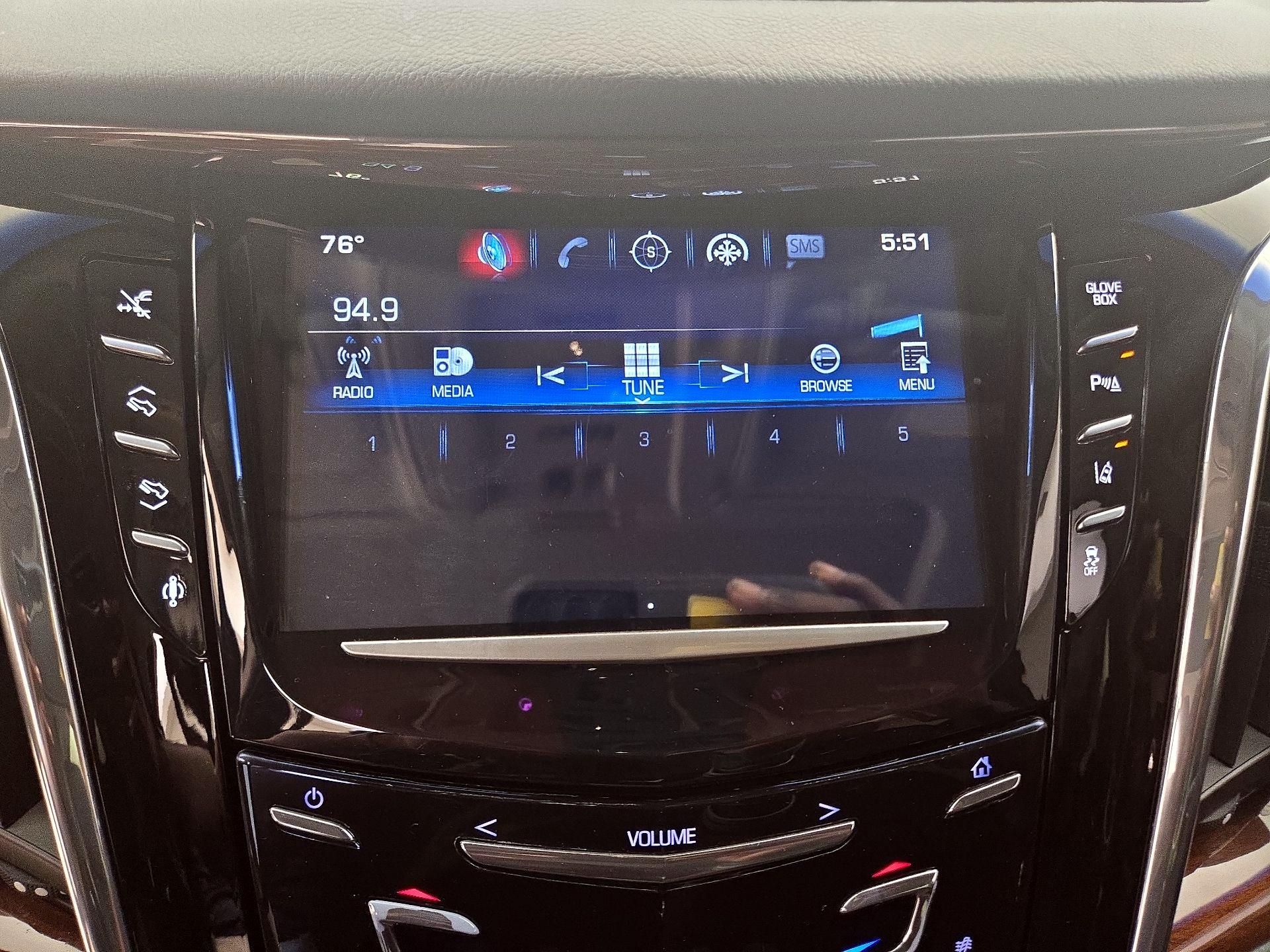 Thumbnail: 2015 Cadillac Escalade - 16