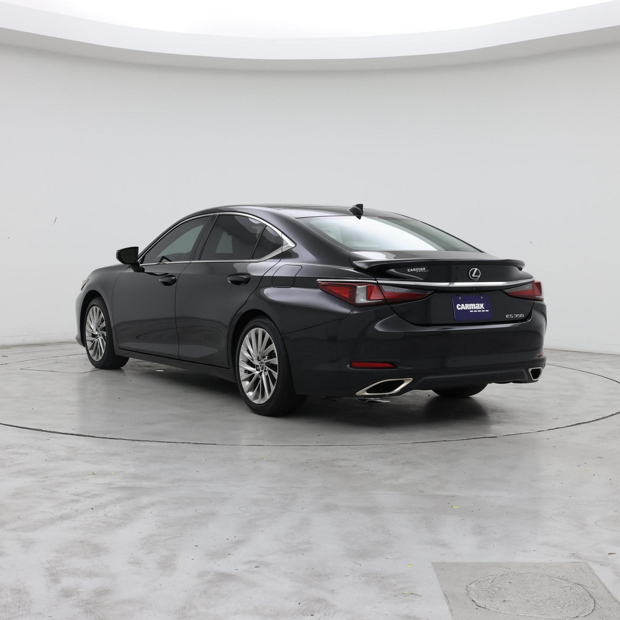 Thumbnail: 2022 Lexus ES - 2