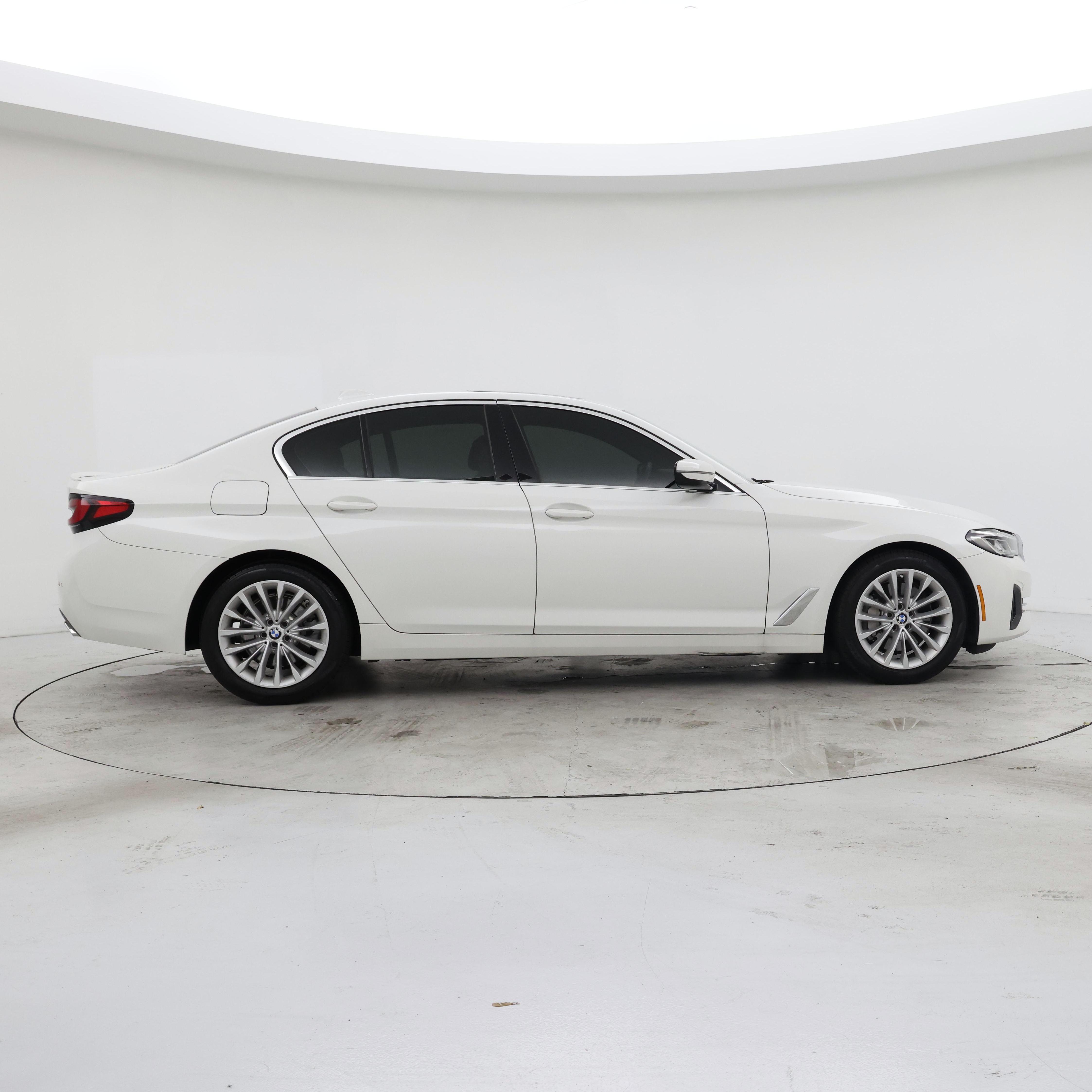 Thumbnail: 2022 BMW 5 Series - 7