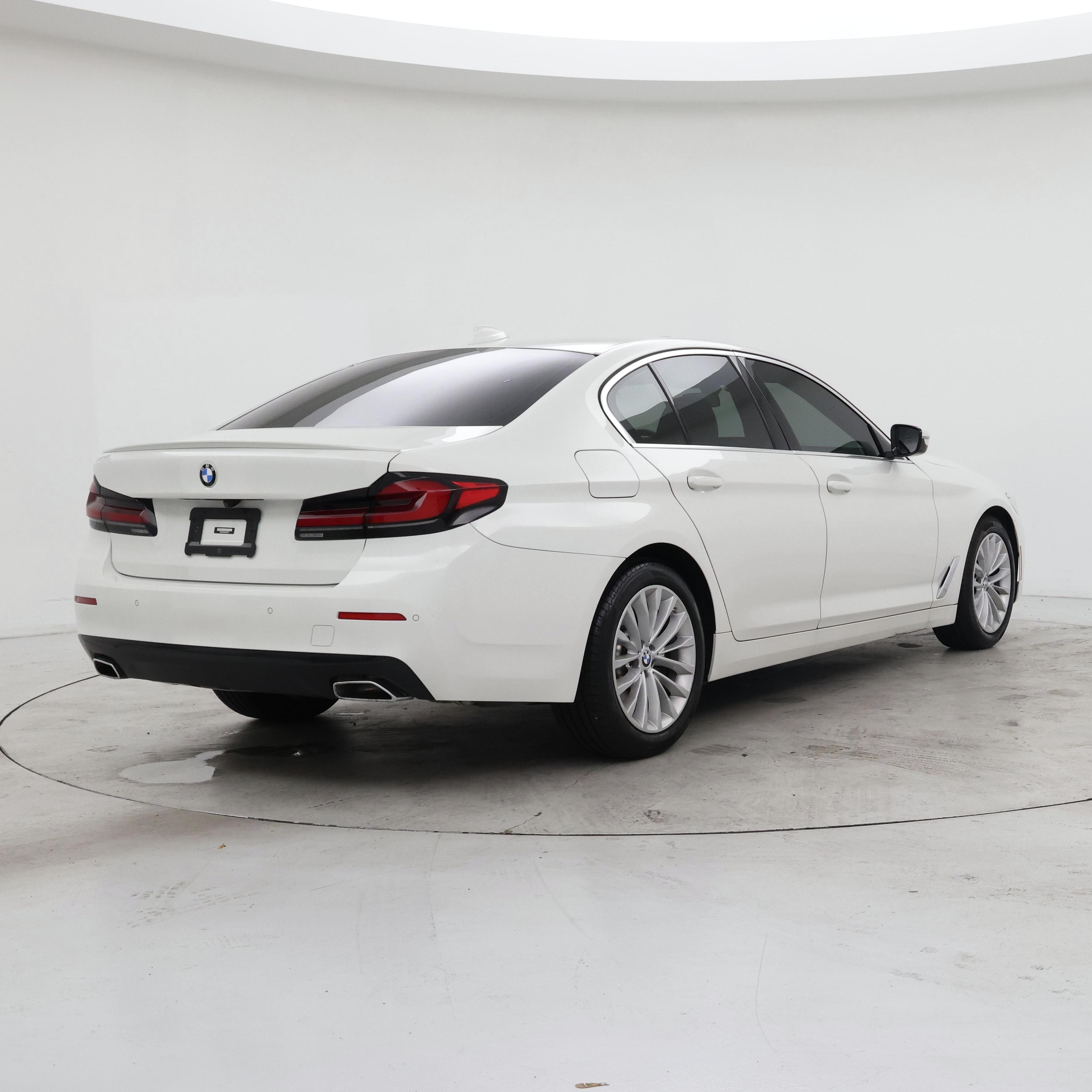 Thumbnail: 2022 BMW 5 Series - 8