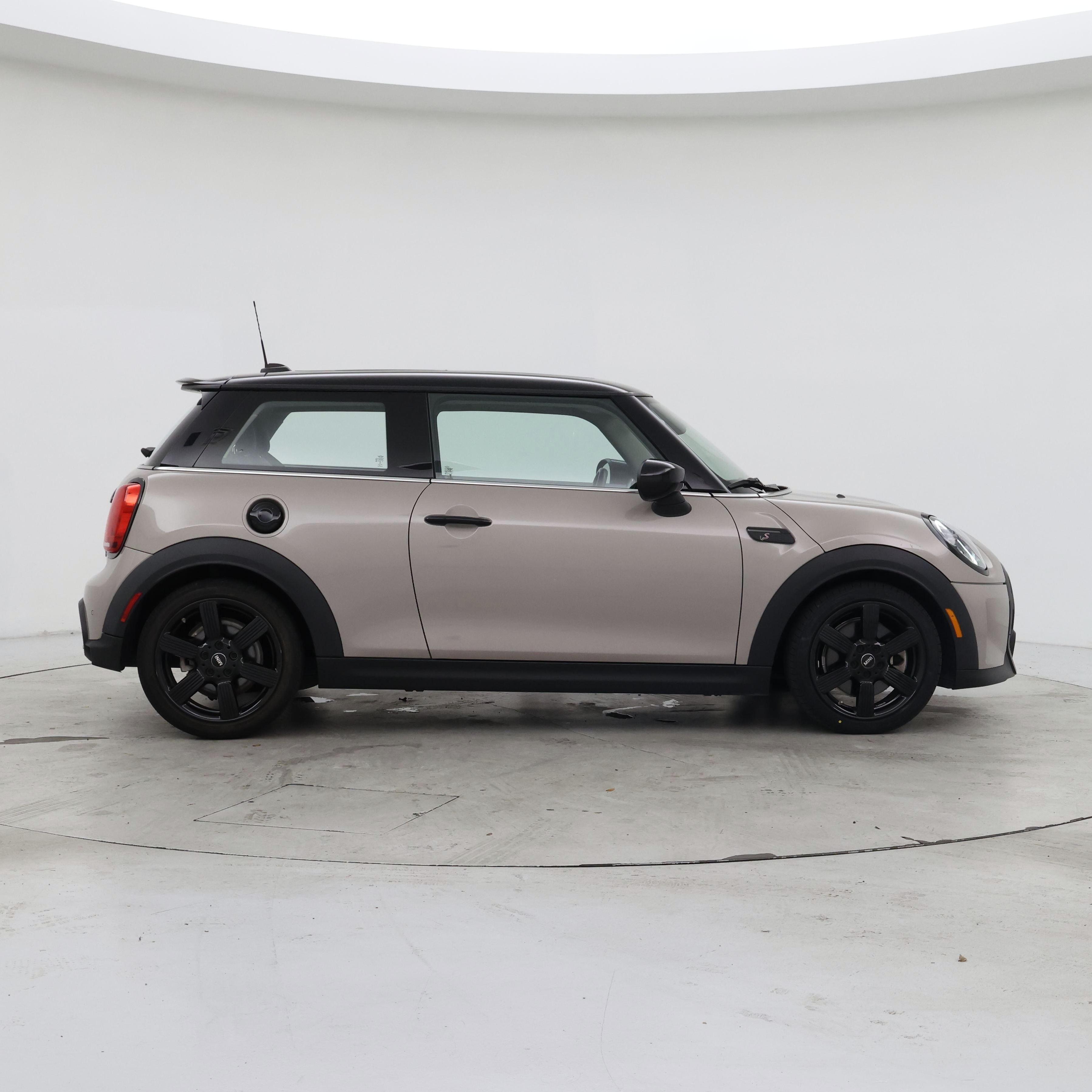 Thumbnail: 2023 MINI Cooper Hardtop - 7
