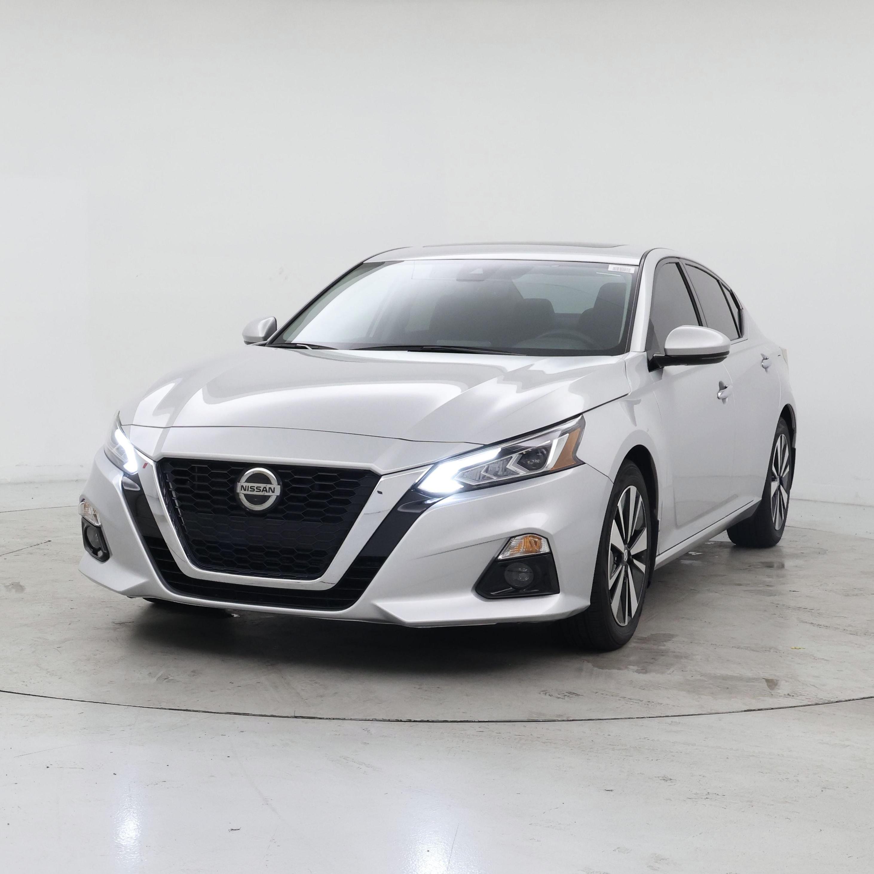 Thumbnail: 2019 Nissan Altima - 4
