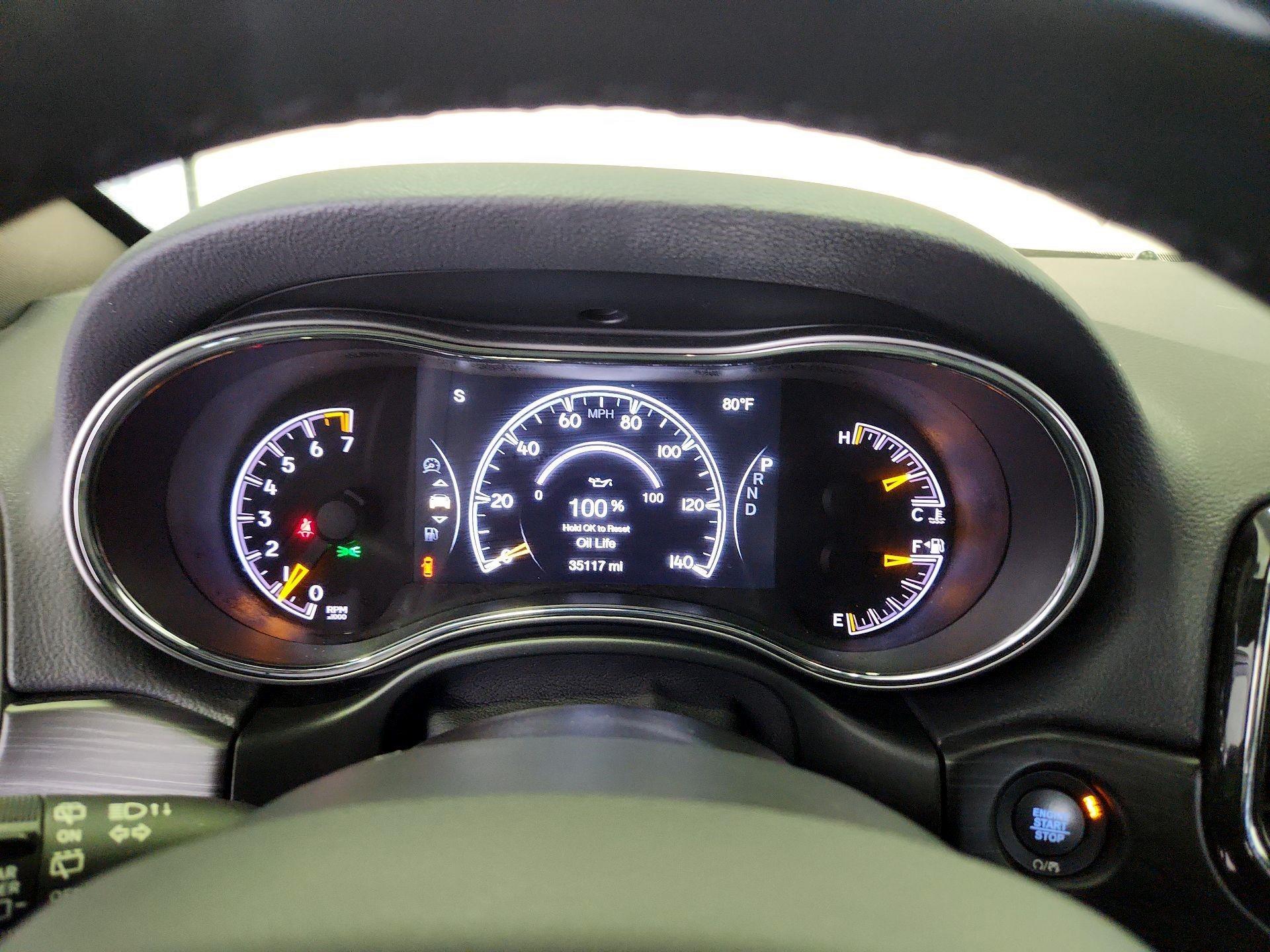 Thumbnail: 2022 Jeep Grand Cherokee - 10