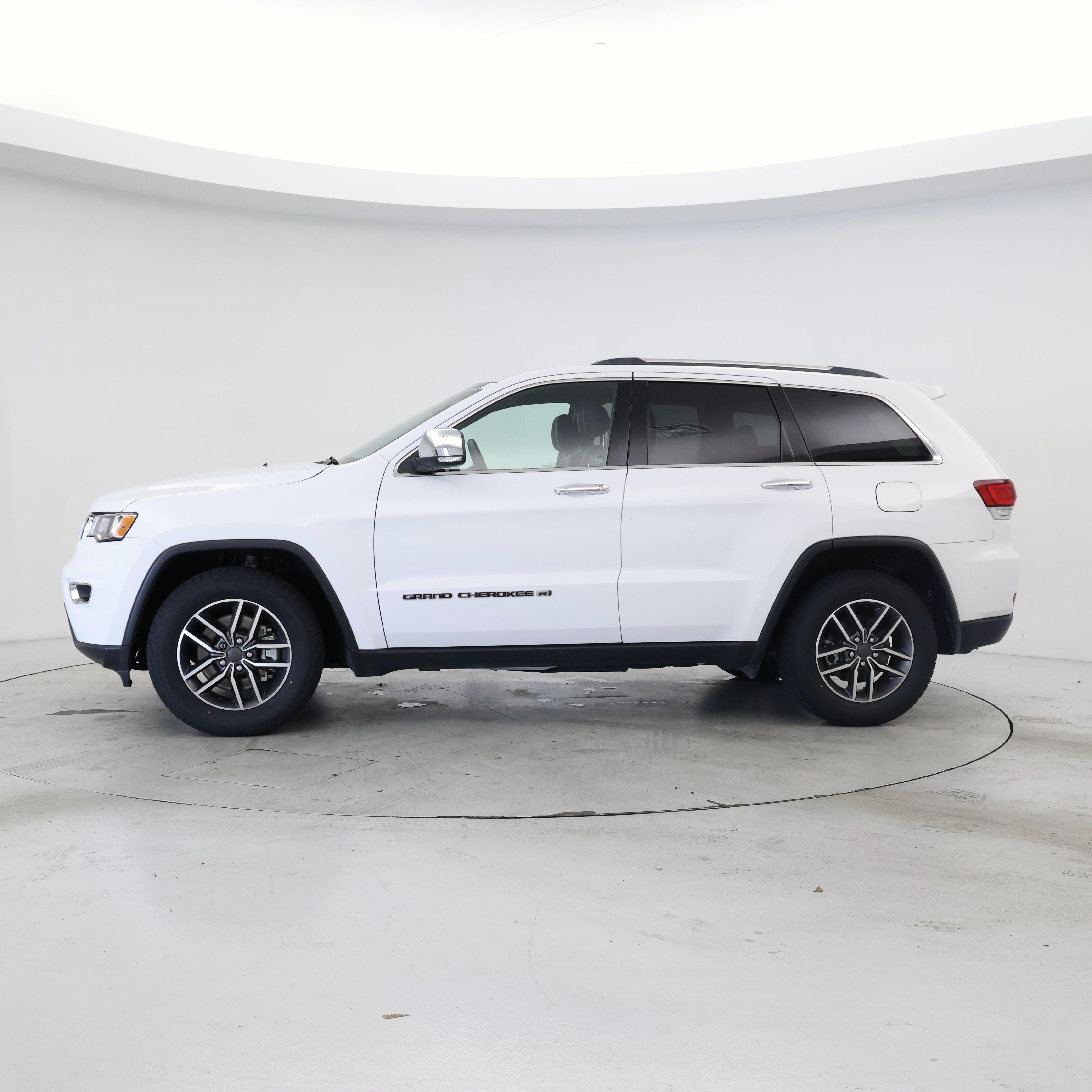 Thumbnail: 2022 Jeep Grand Cherokee - 3