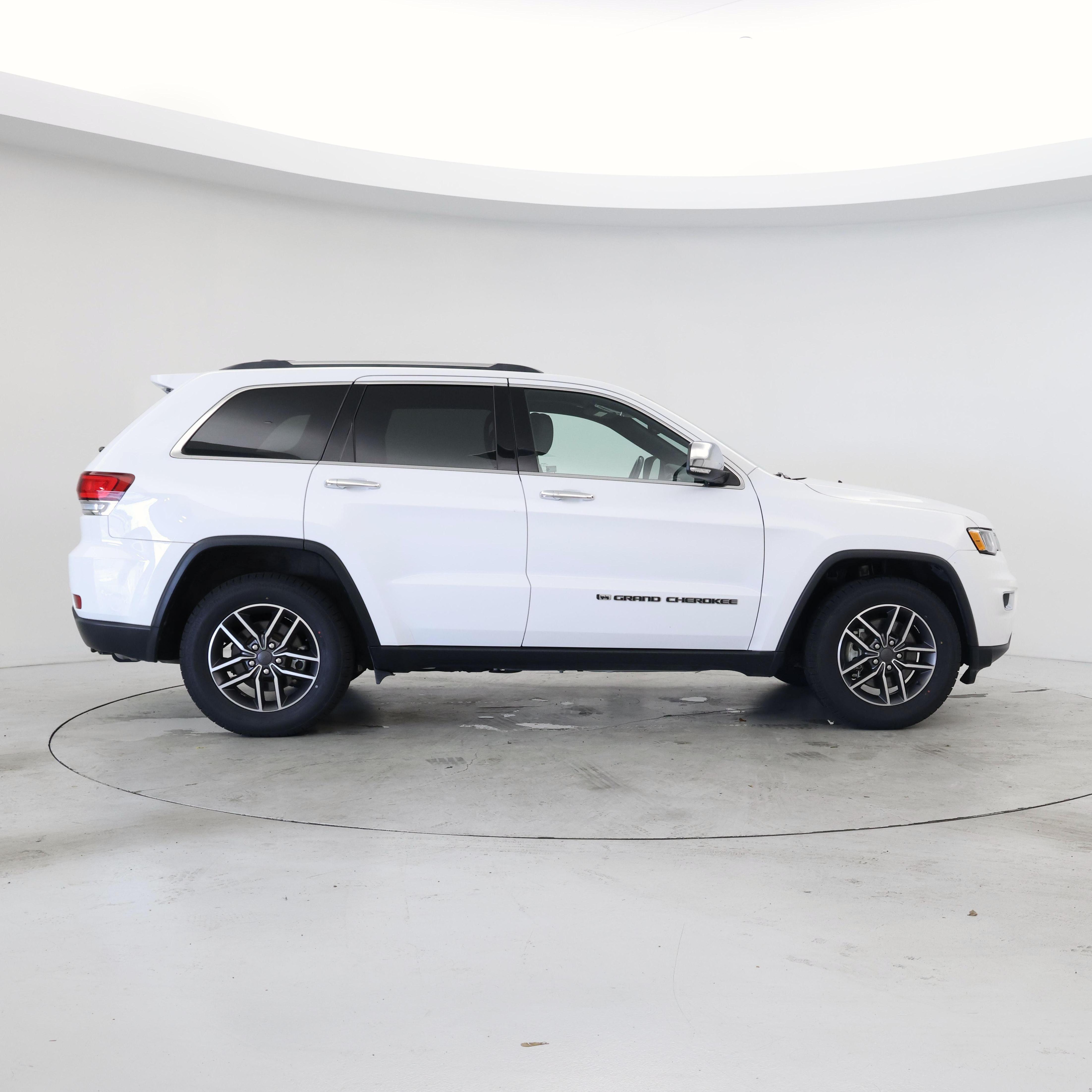 Thumbnail: 2022 Jeep Grand Cherokee - 7