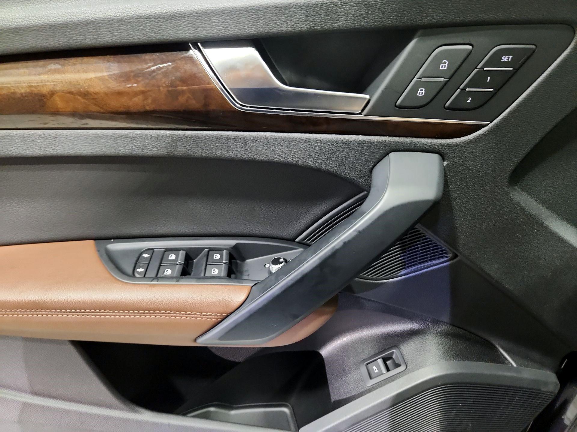 Thumbnail: 2019 Audi Q5 - 12