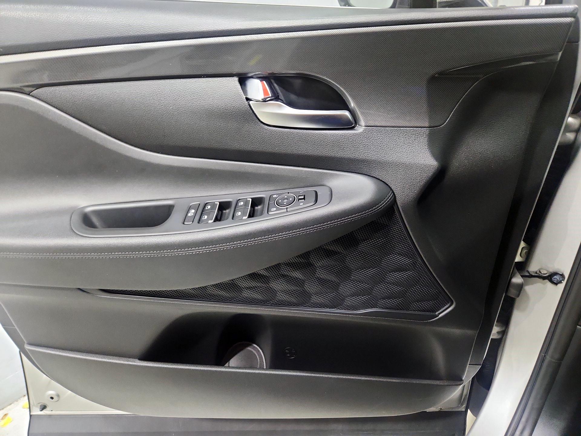Thumbnail: 2022 Hyundai Santa Fe - 12