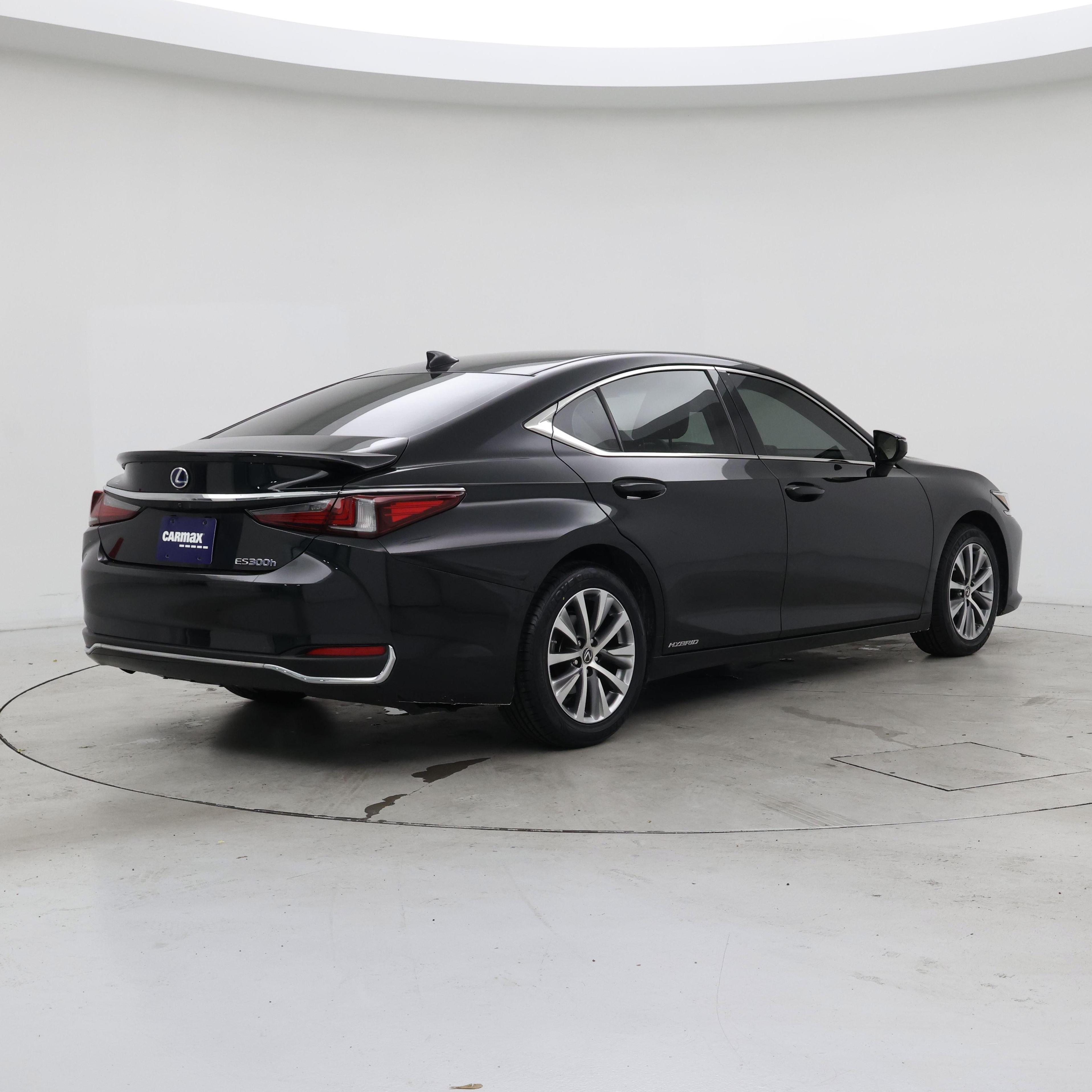 Thumbnail: 2021 Lexus ES - 8
