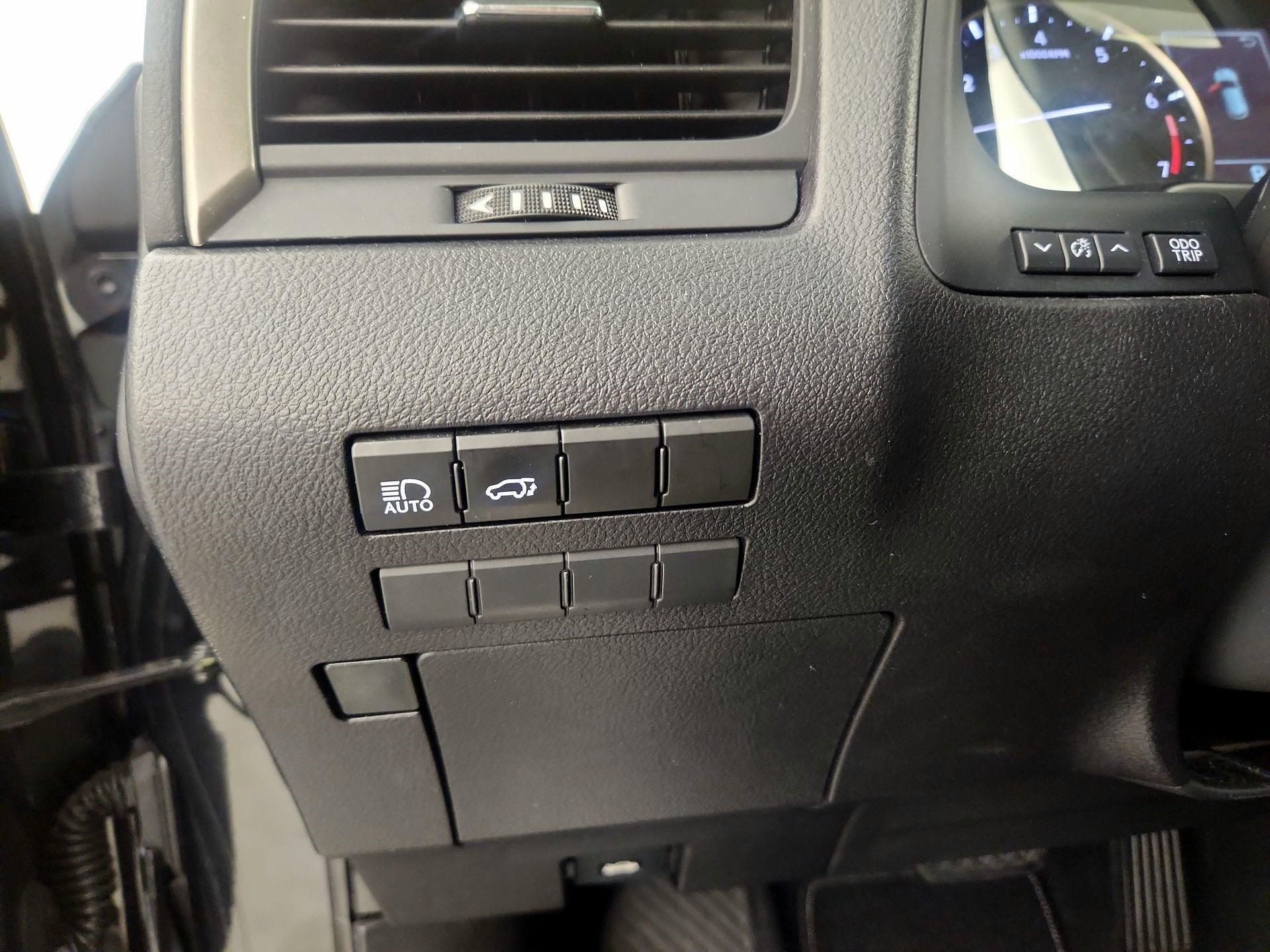 Thumbnail: 2021 Lexus RX - 13