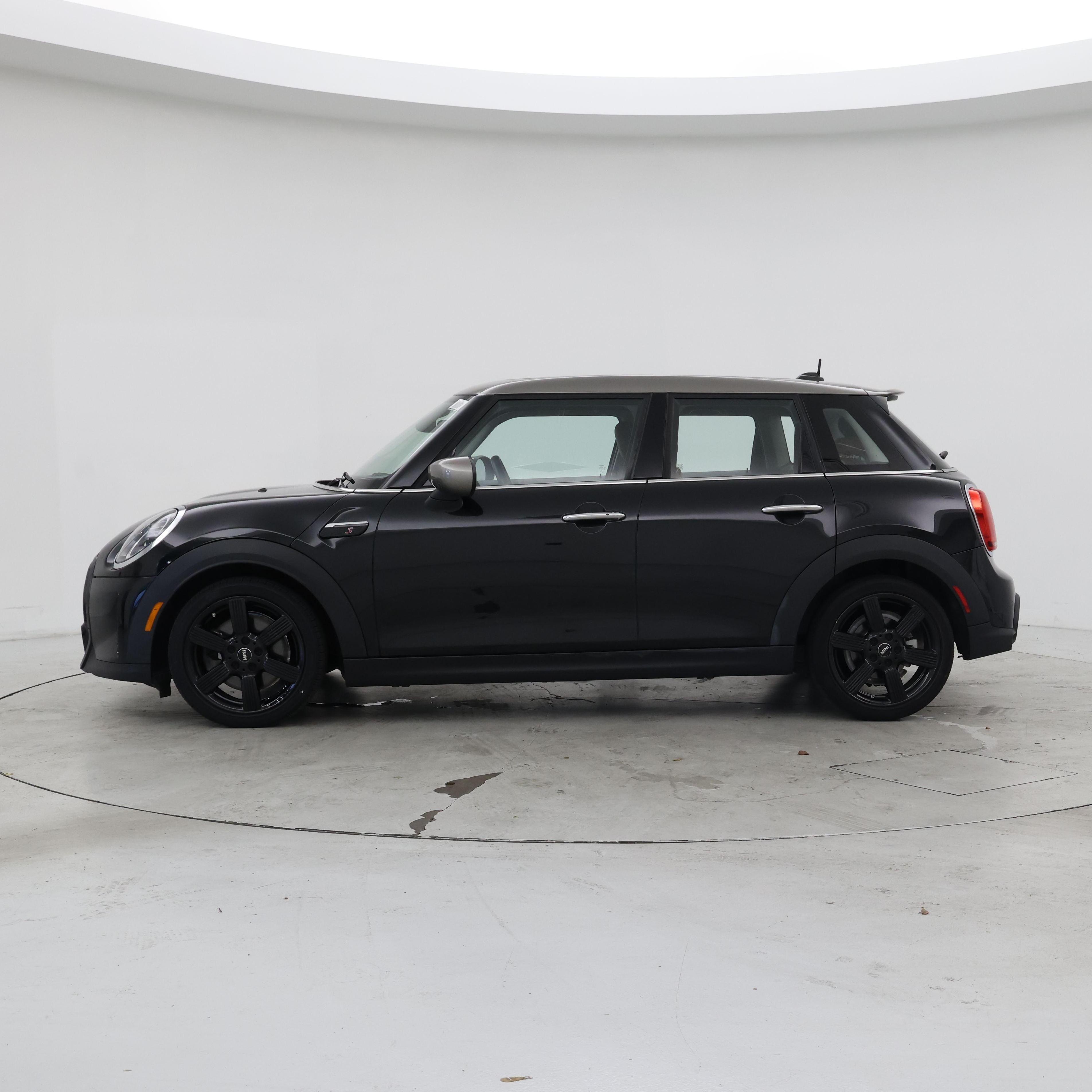 Thumbnail: 2023 MINI Cooper Hardtop - 3