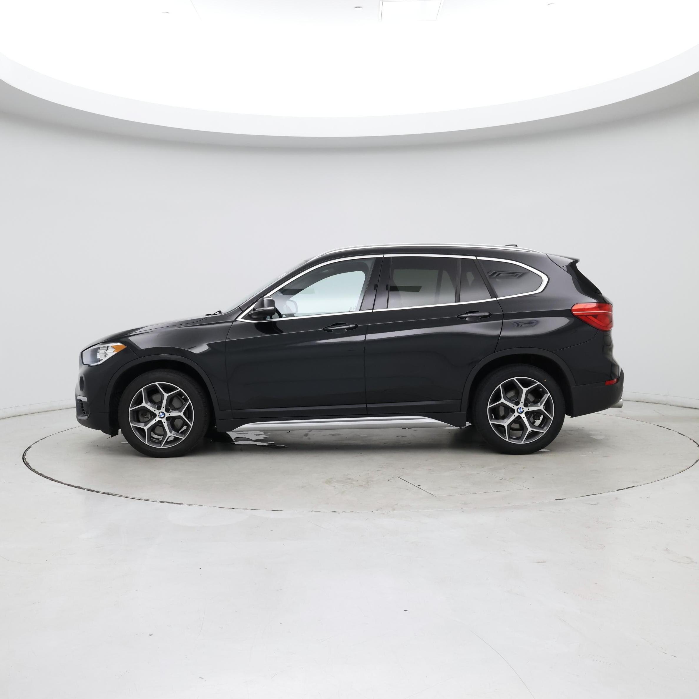 Thumbnail: 2019 BMW X1 - 3