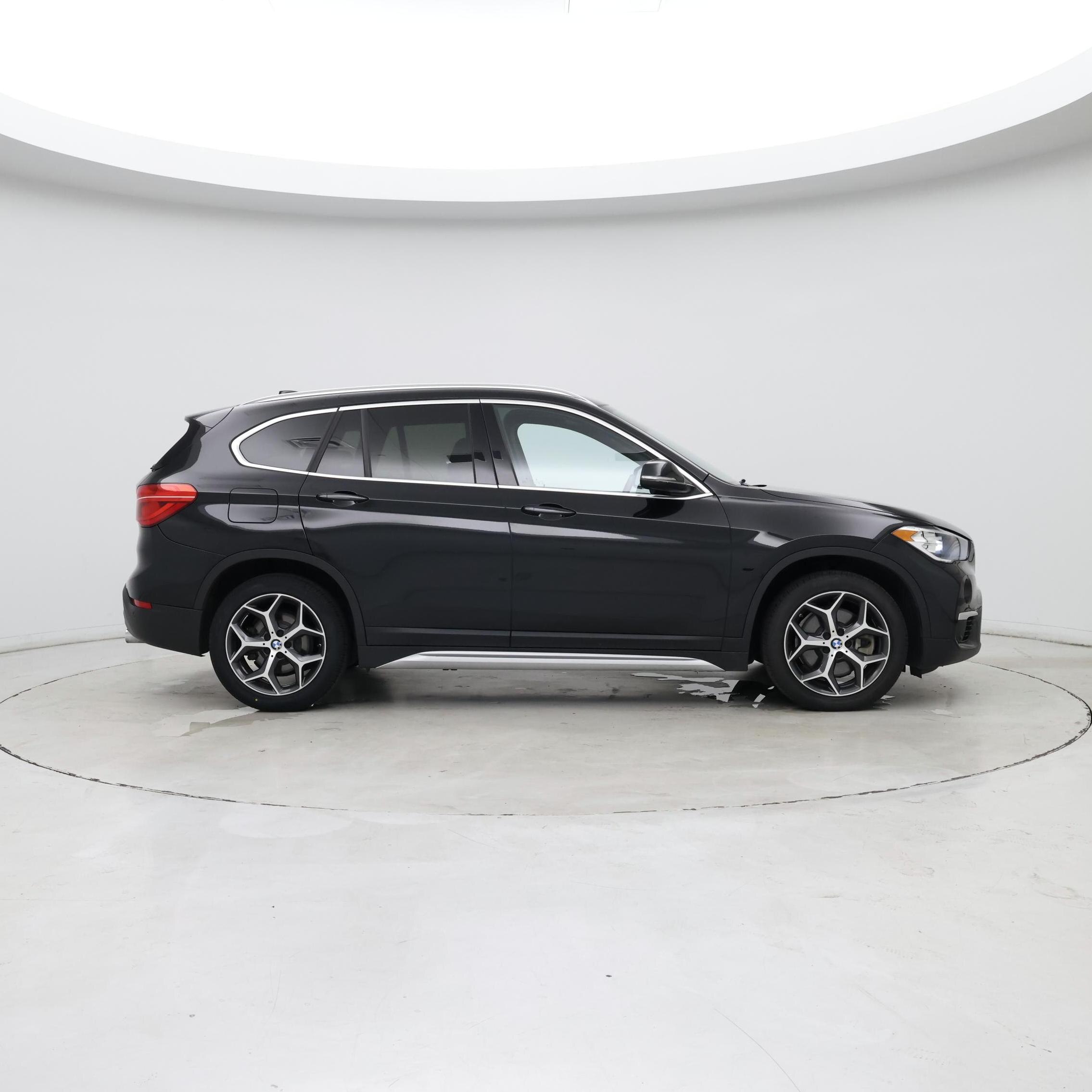 Thumbnail: 2019 BMW X1 - 7