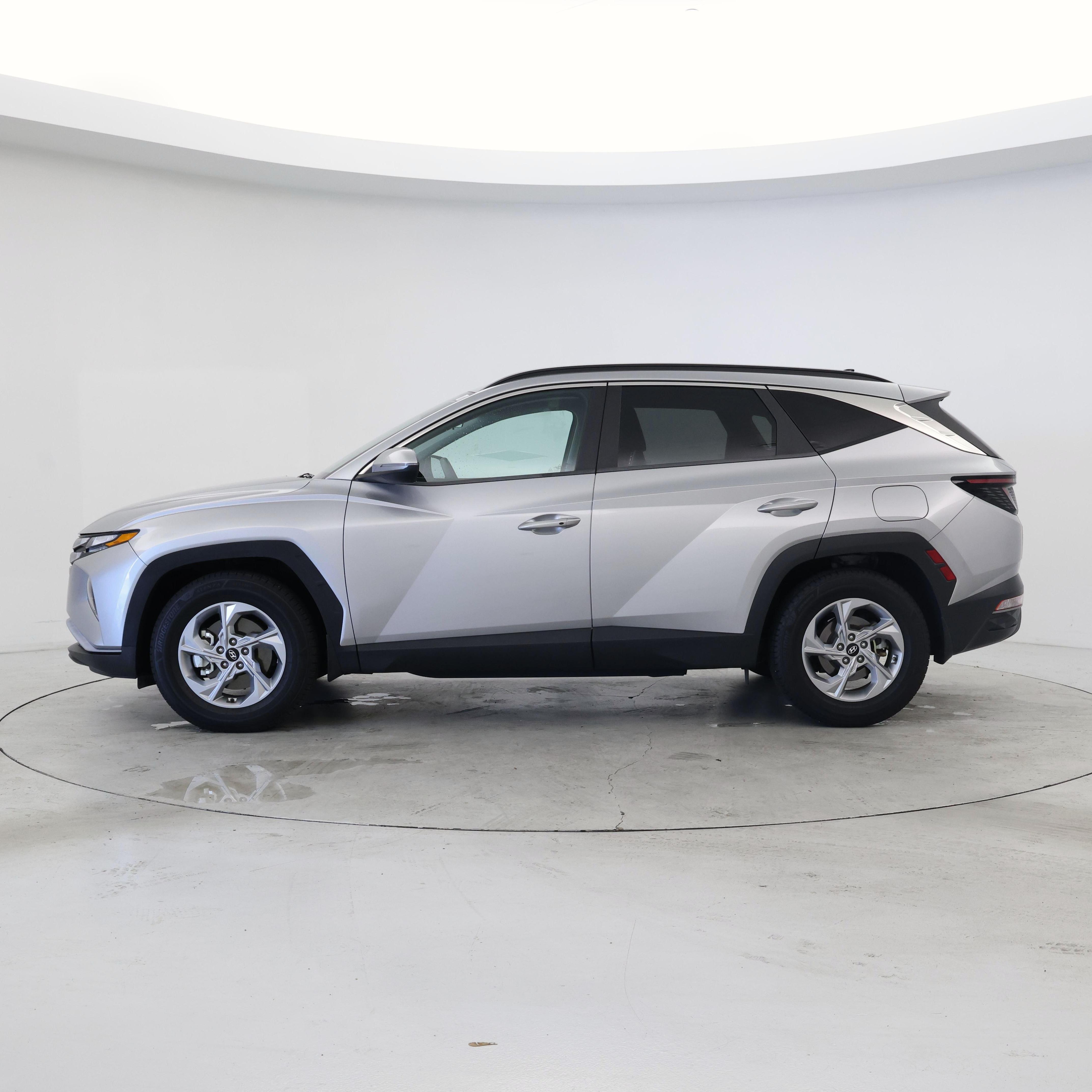 Thumbnail: 2022 Hyundai Tucson - 3