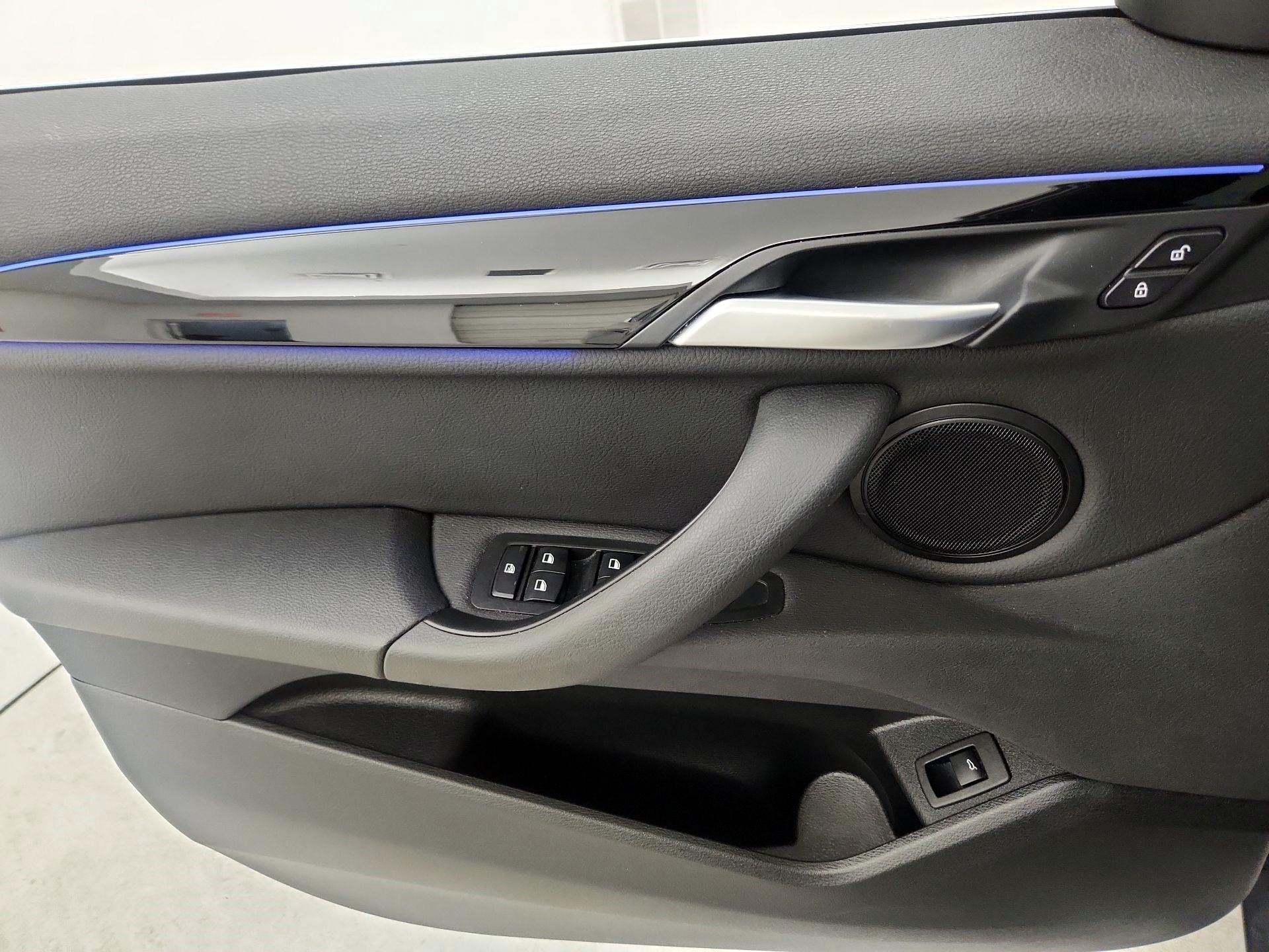 Thumbnail: 2022 BMW X1 - 12