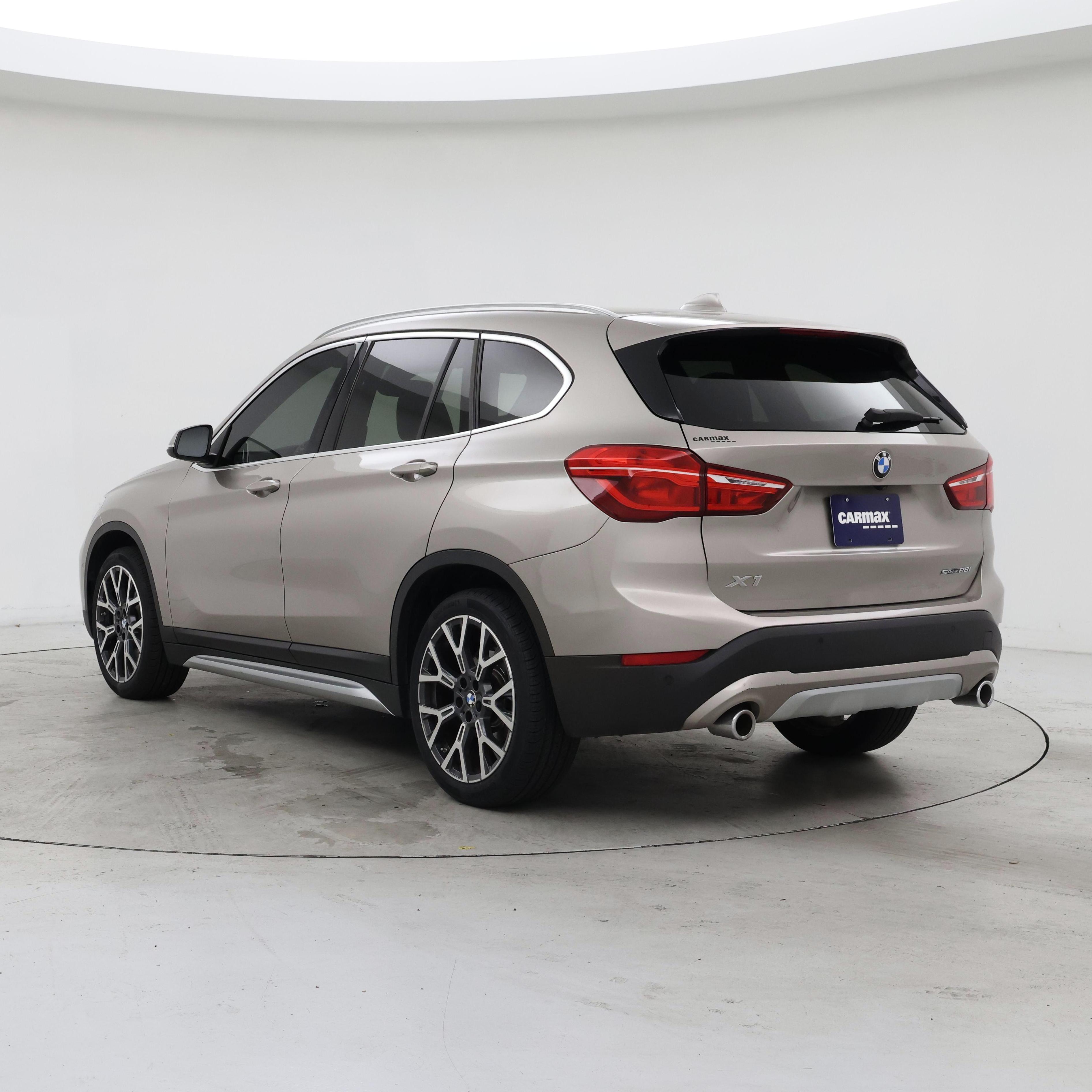Thumbnail: 2022 BMW X1 - 2