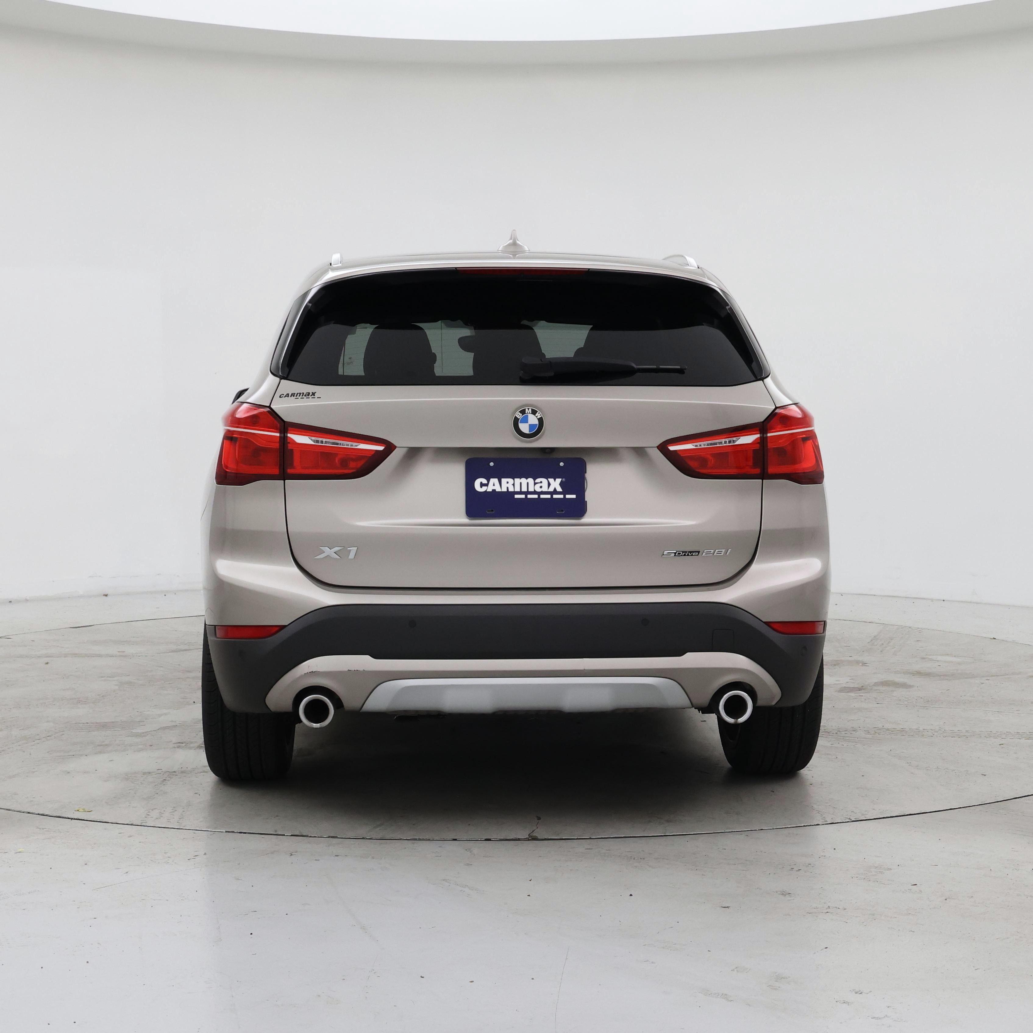 Thumbnail: 2022 BMW X1 - 6