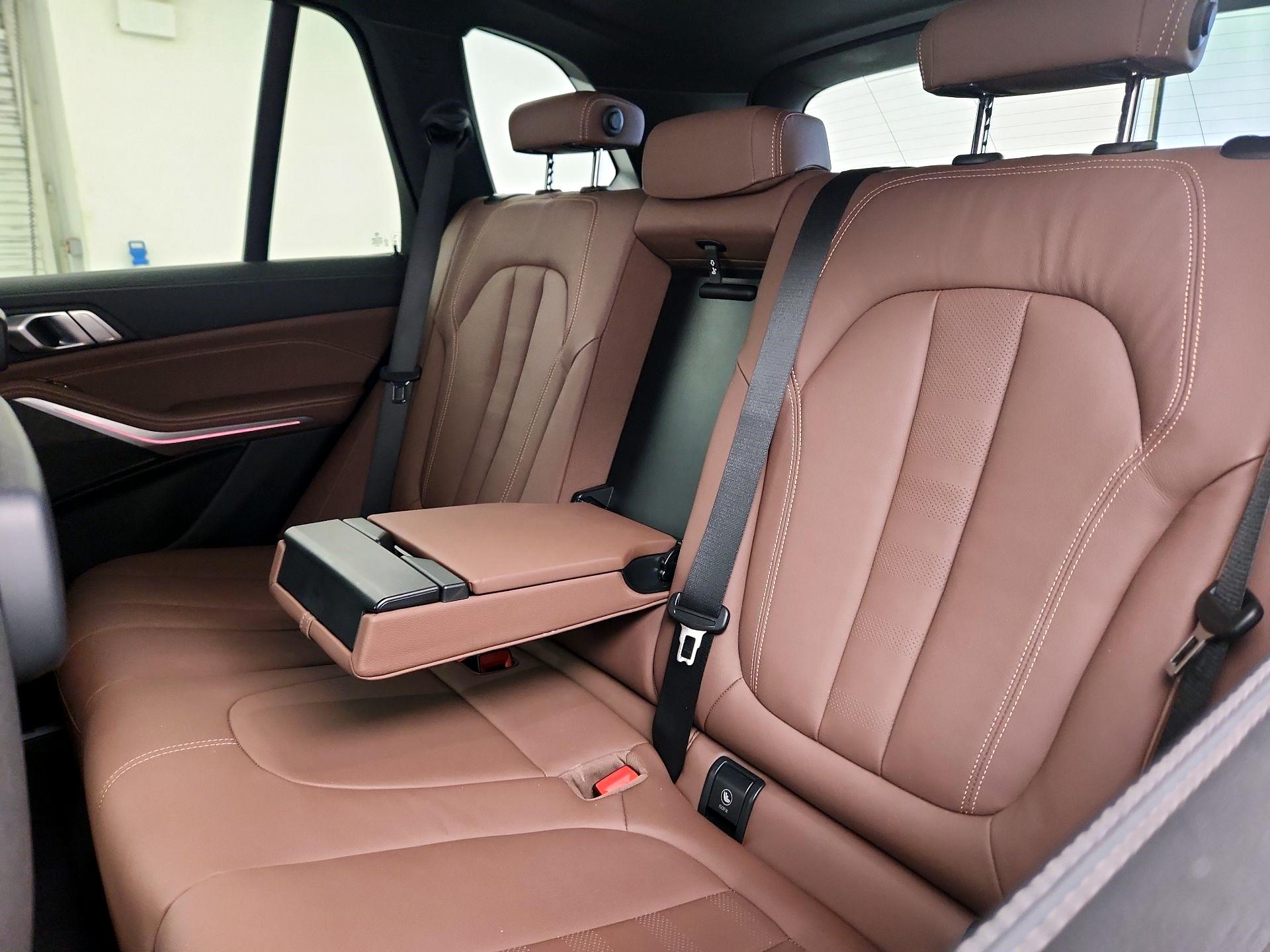 Thumbnail: 2022 BMW X5 - 20