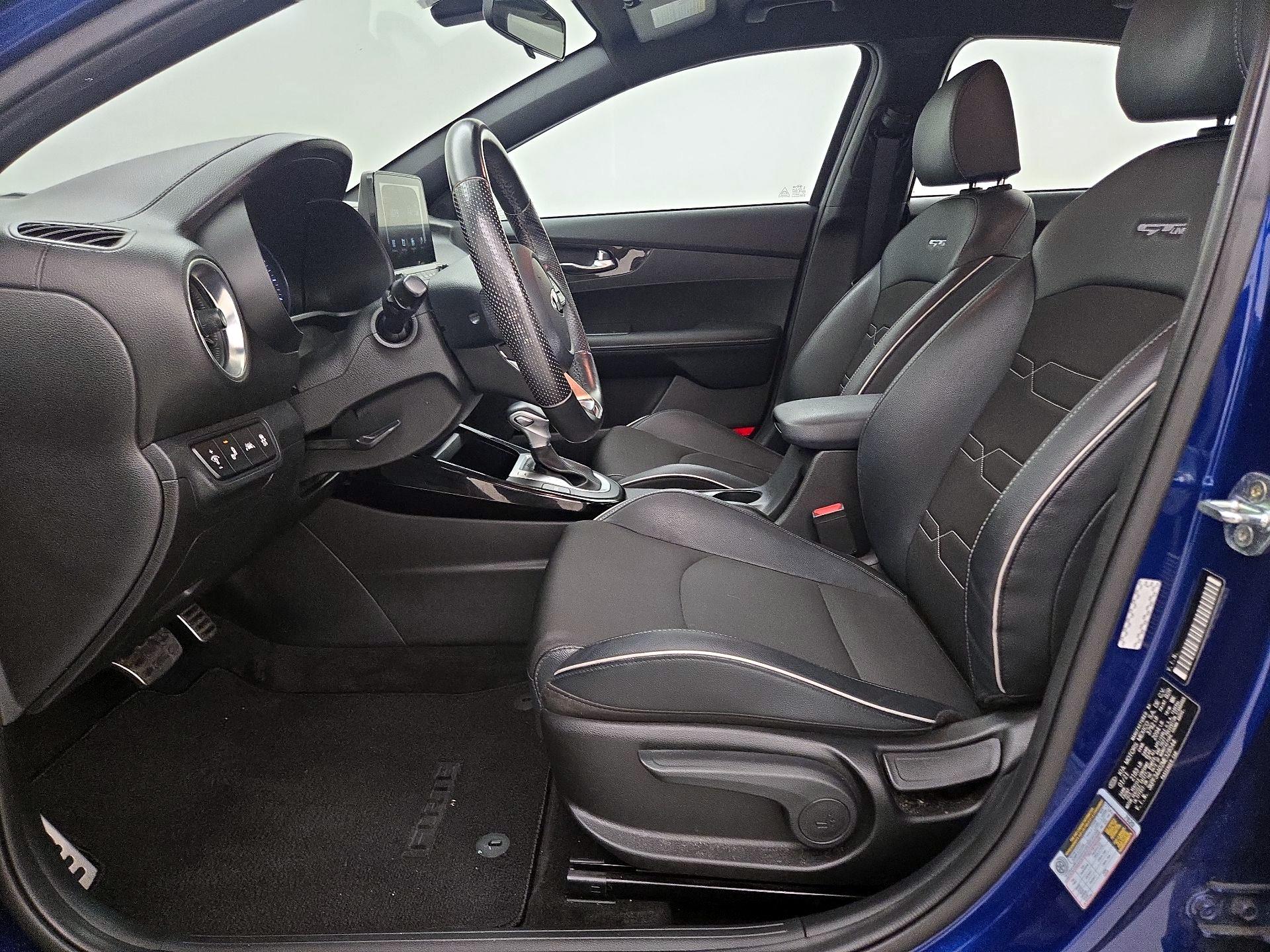 Thumbnail: 2021 Kia Forte - 11