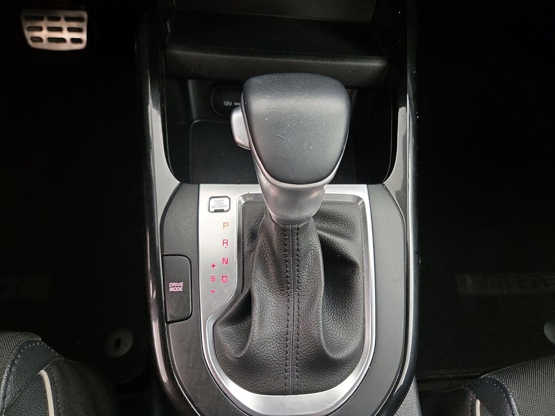 Thumbnail: 2021 Kia Forte - 17