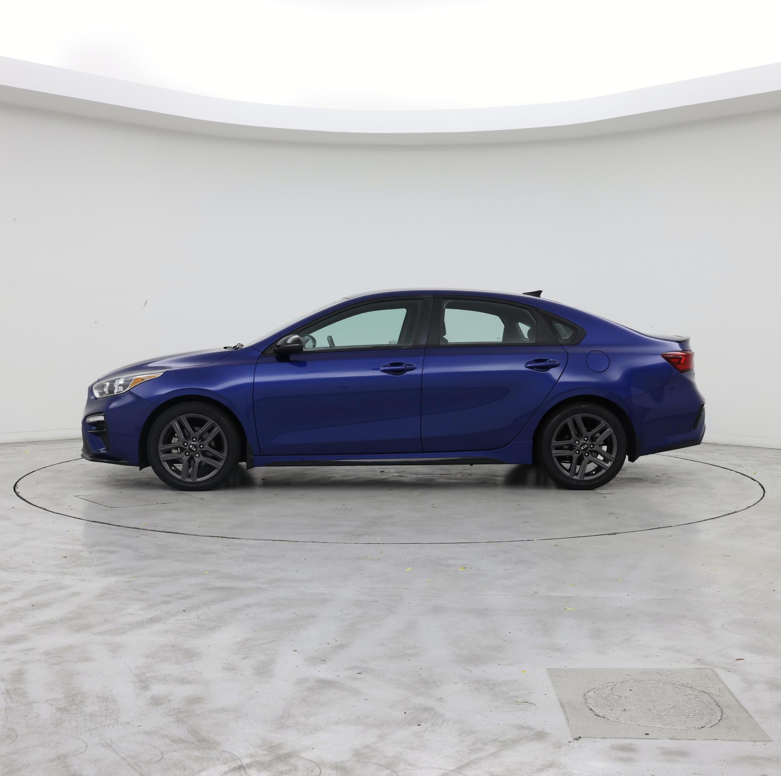 Thumbnail: 2021 Kia Forte - 3