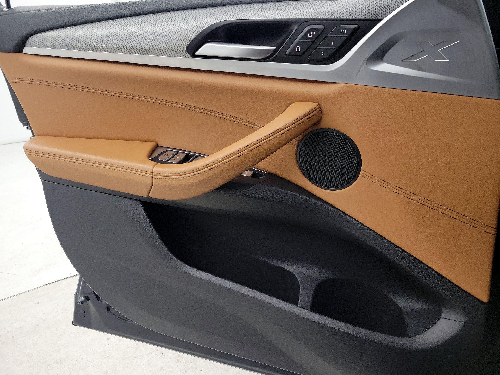 Thumbnail: 2020 BMW X4 - 12