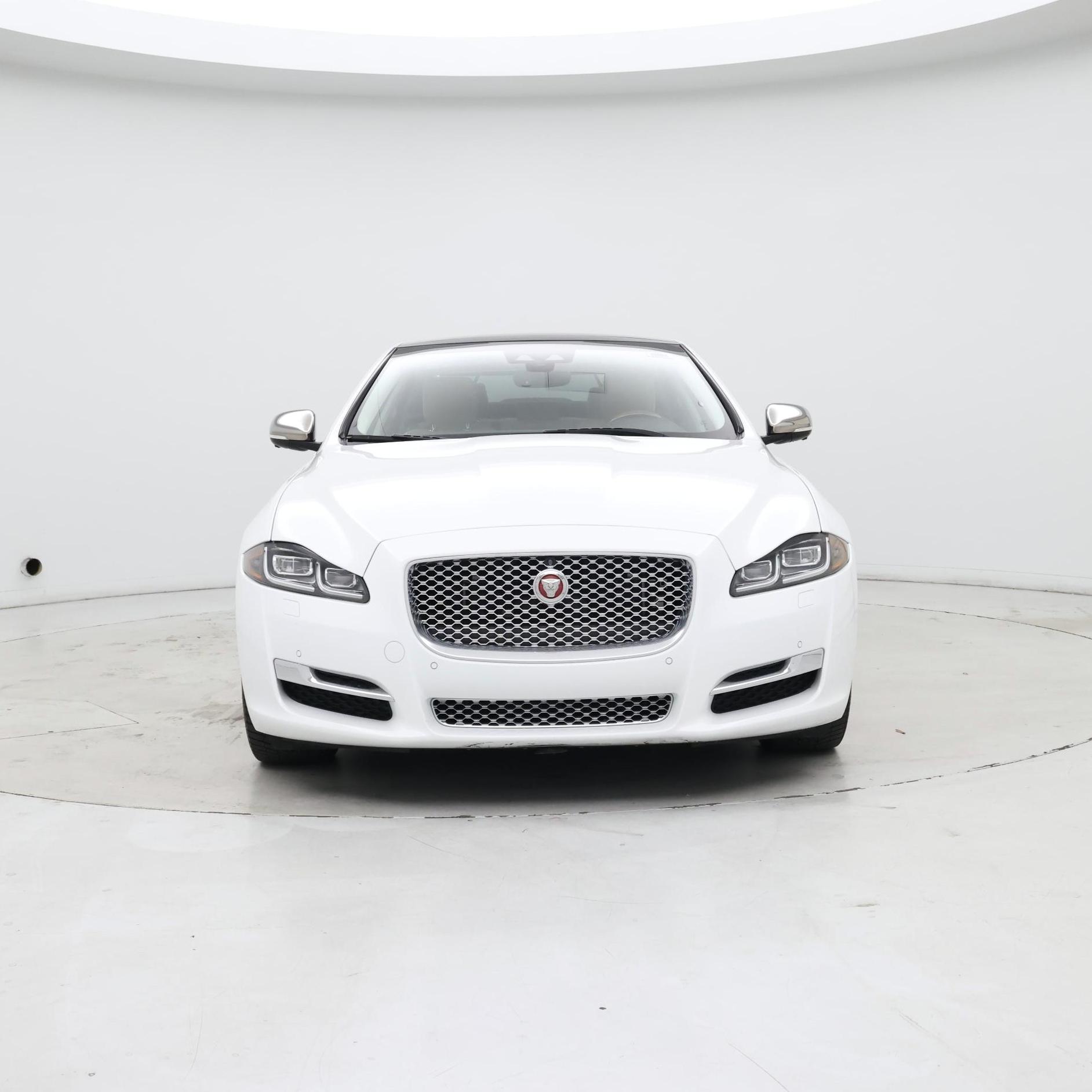 Thumbnail: 2019 Jaguar XJ - 5