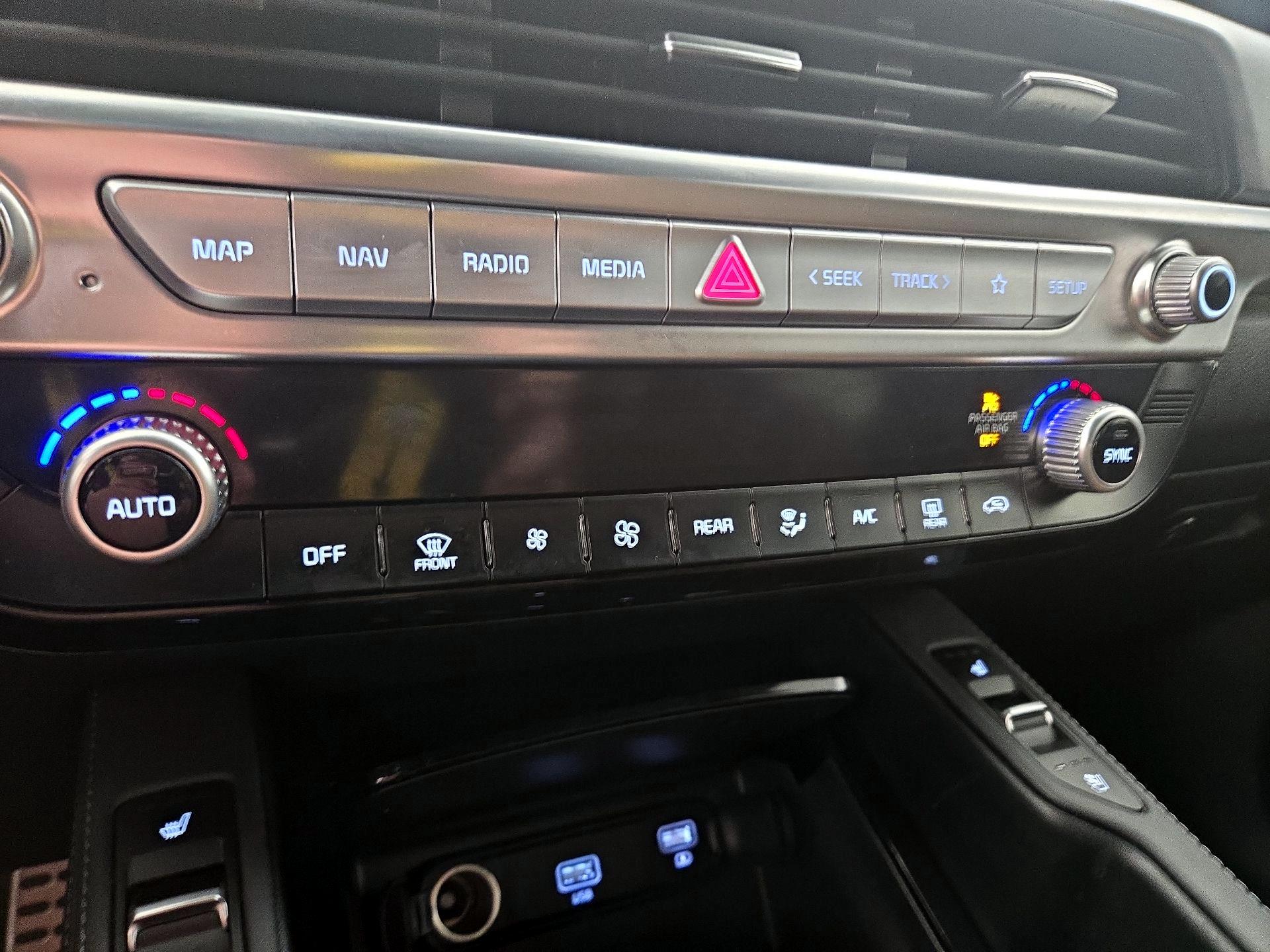 Thumbnail: 2022 Kia Telluride - 17