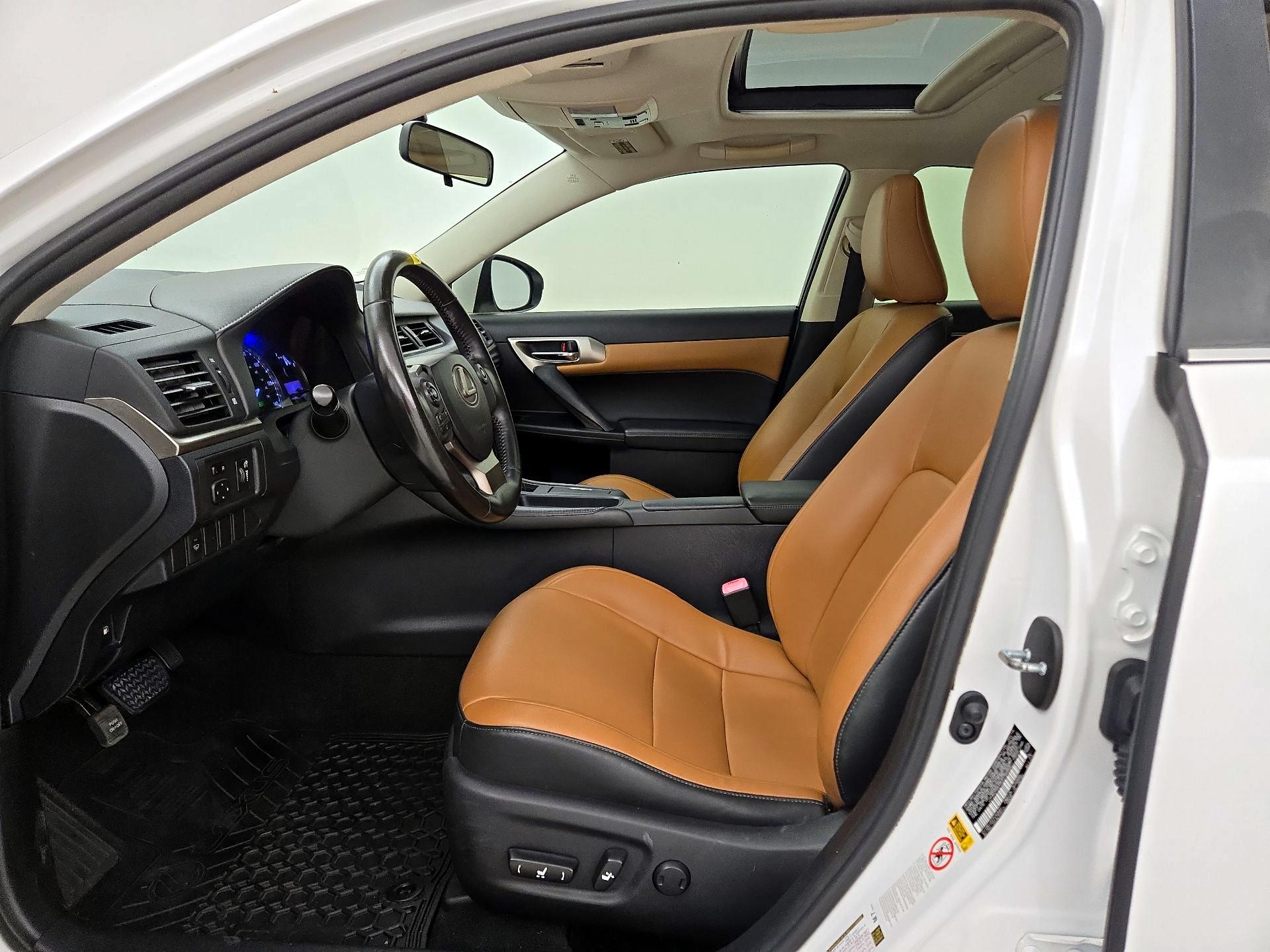 Thumbnail: 2014 Lexus CT - 11