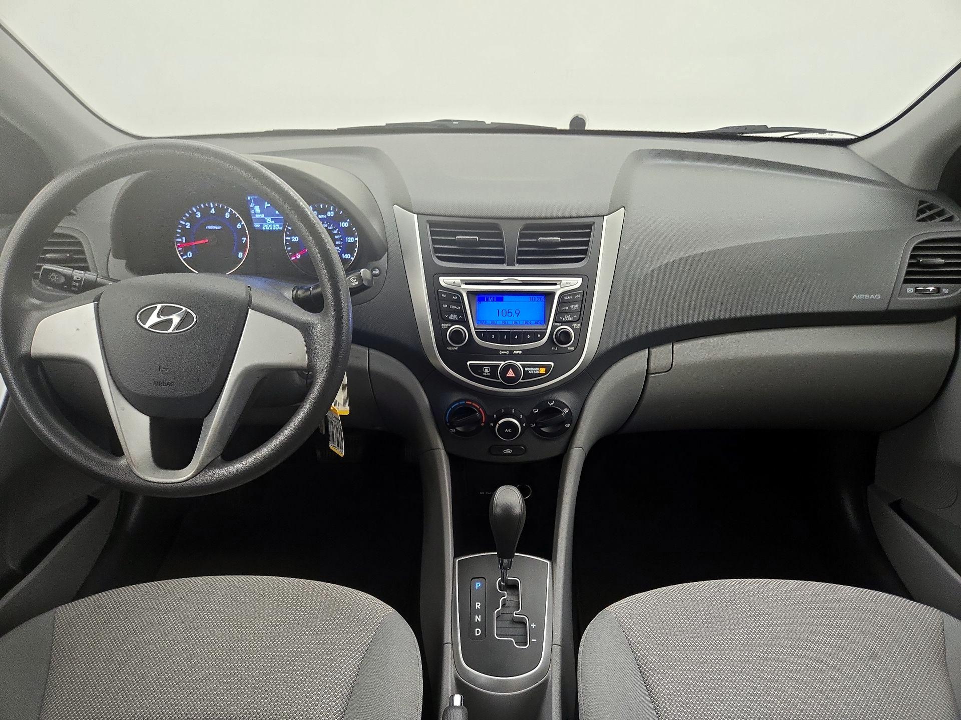Thumbnail: 2013 Hyundai Accent - 9