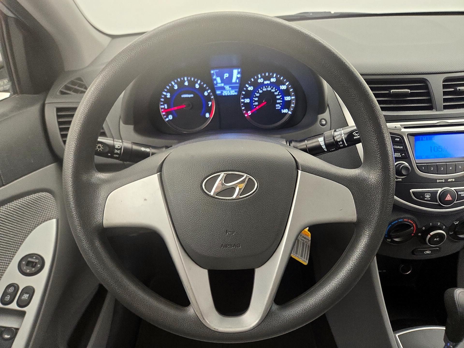 Thumbnail: 2013 Hyundai Accent - 10