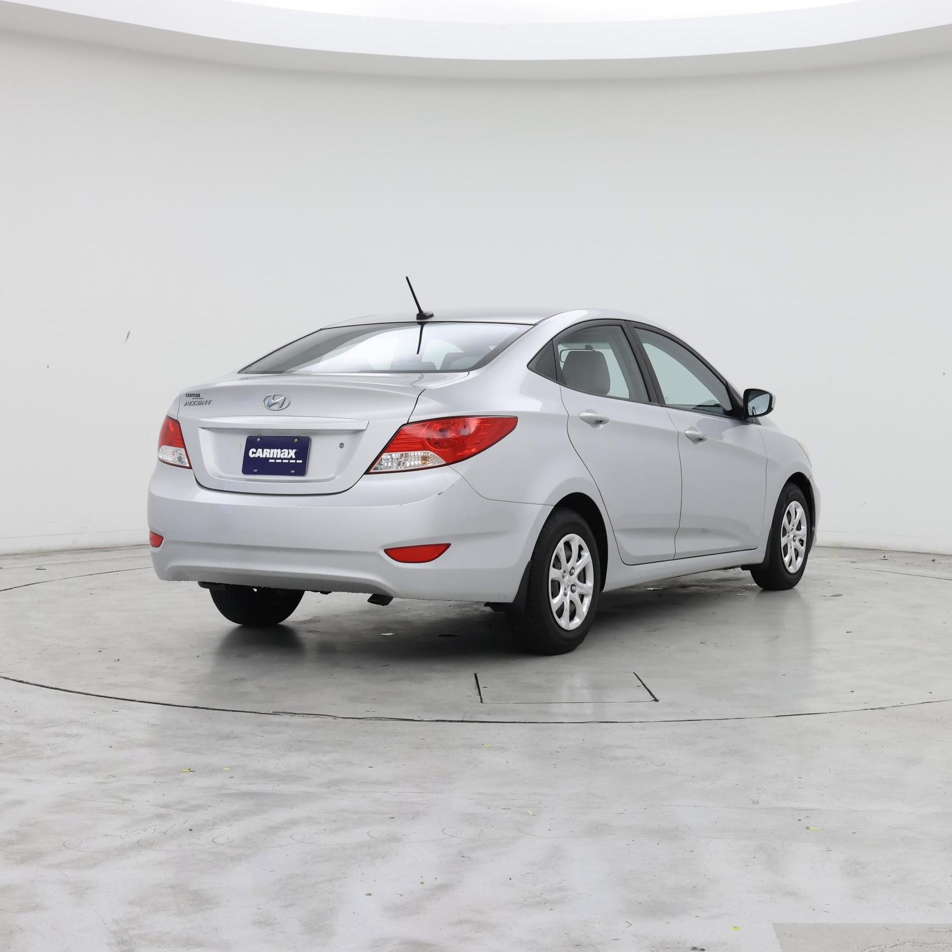 Thumbnail: 2013 Hyundai Accent - 8