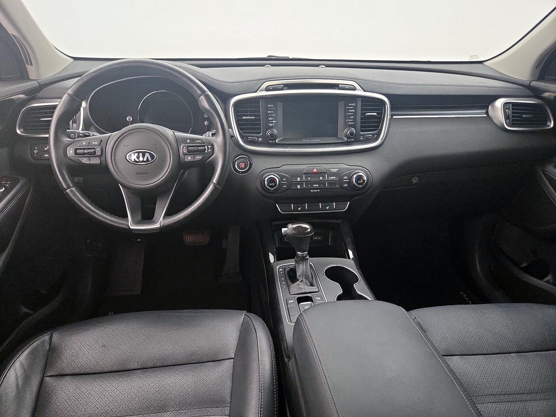 Thumbnail: 2018 Kia Sorento - 9
