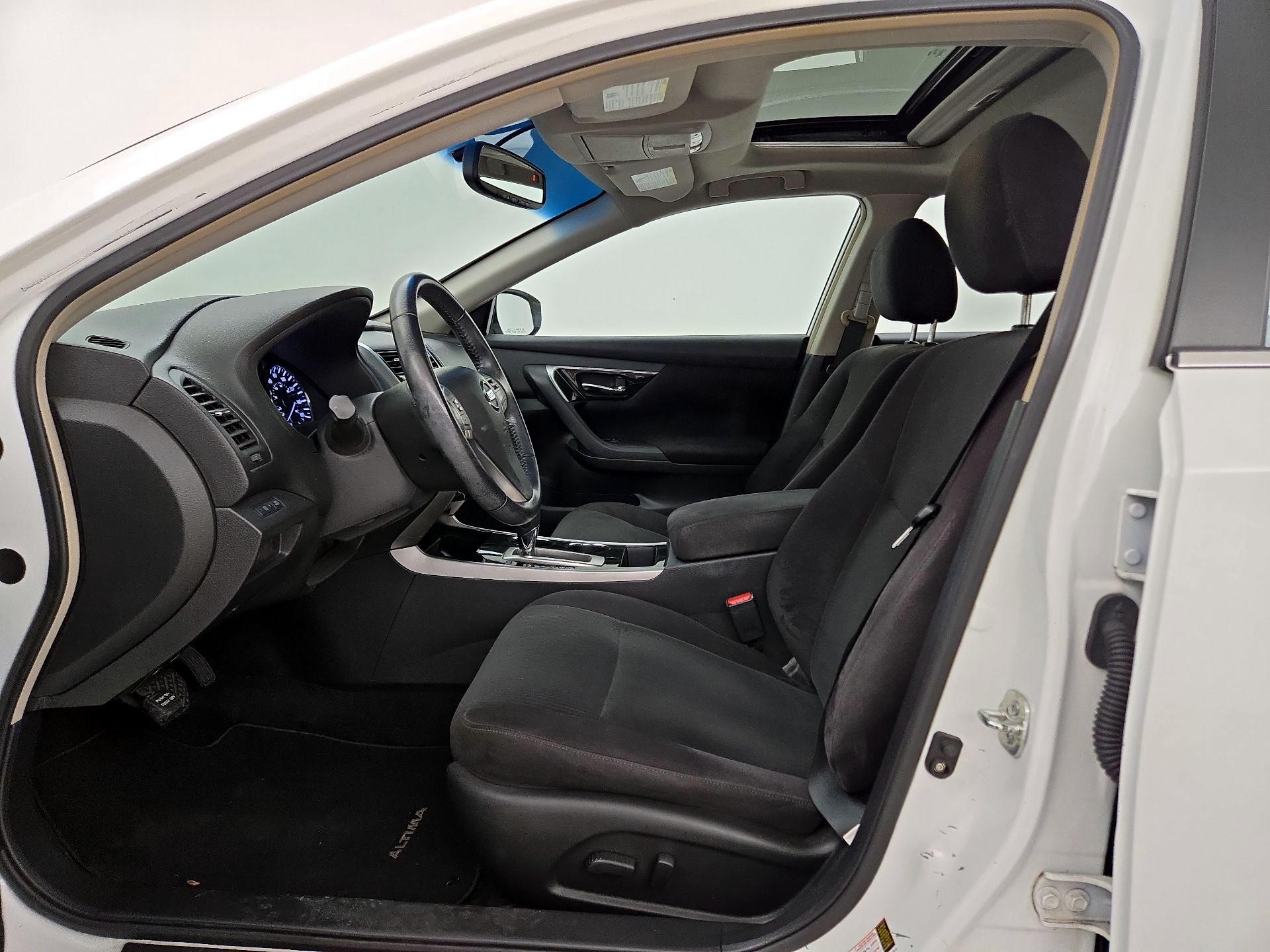 Thumbnail: 2013 Nissan Altima - 11