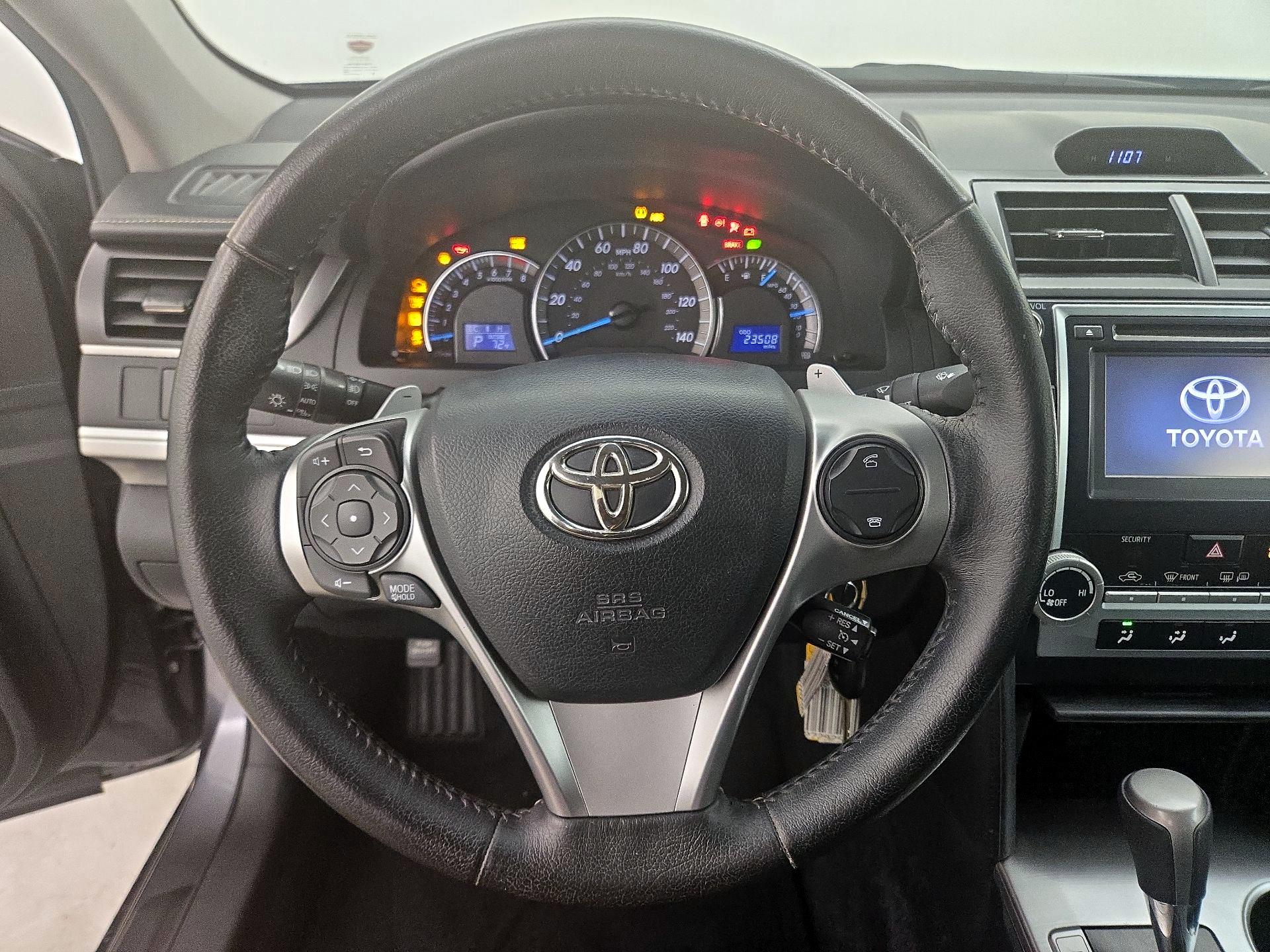 Thumbnail: 2013 Toyota Camry - 10