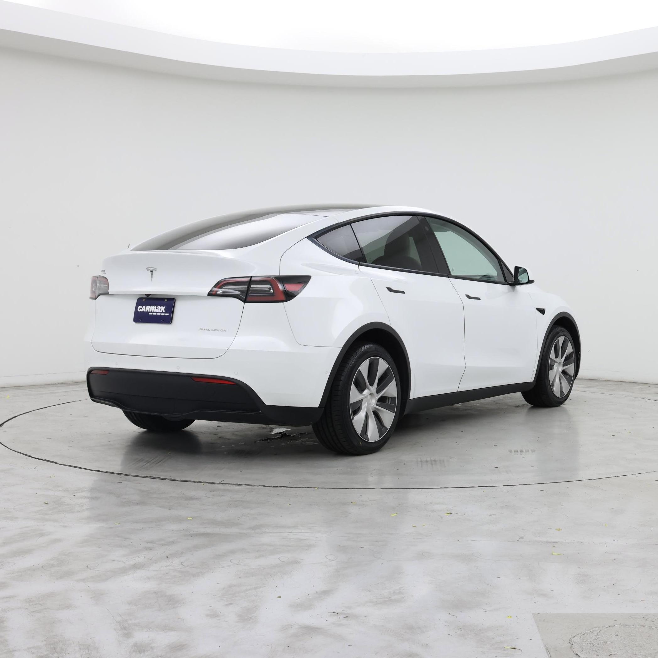 Thumbnail: 2022 Tesla Model Y - 8