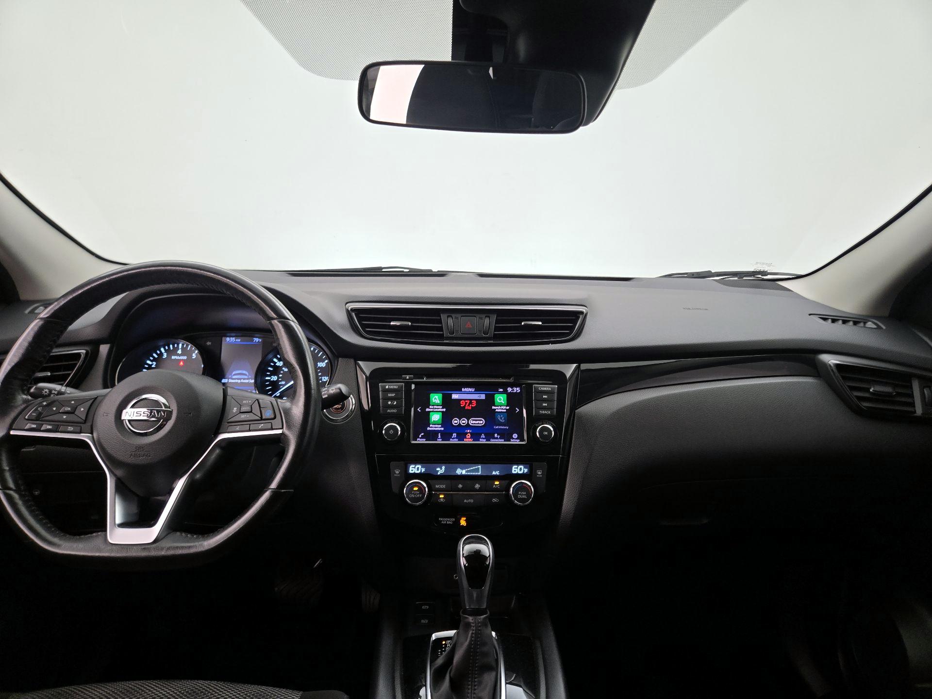 Thumbnail: 2019 Nissan Rogue Sport - 9