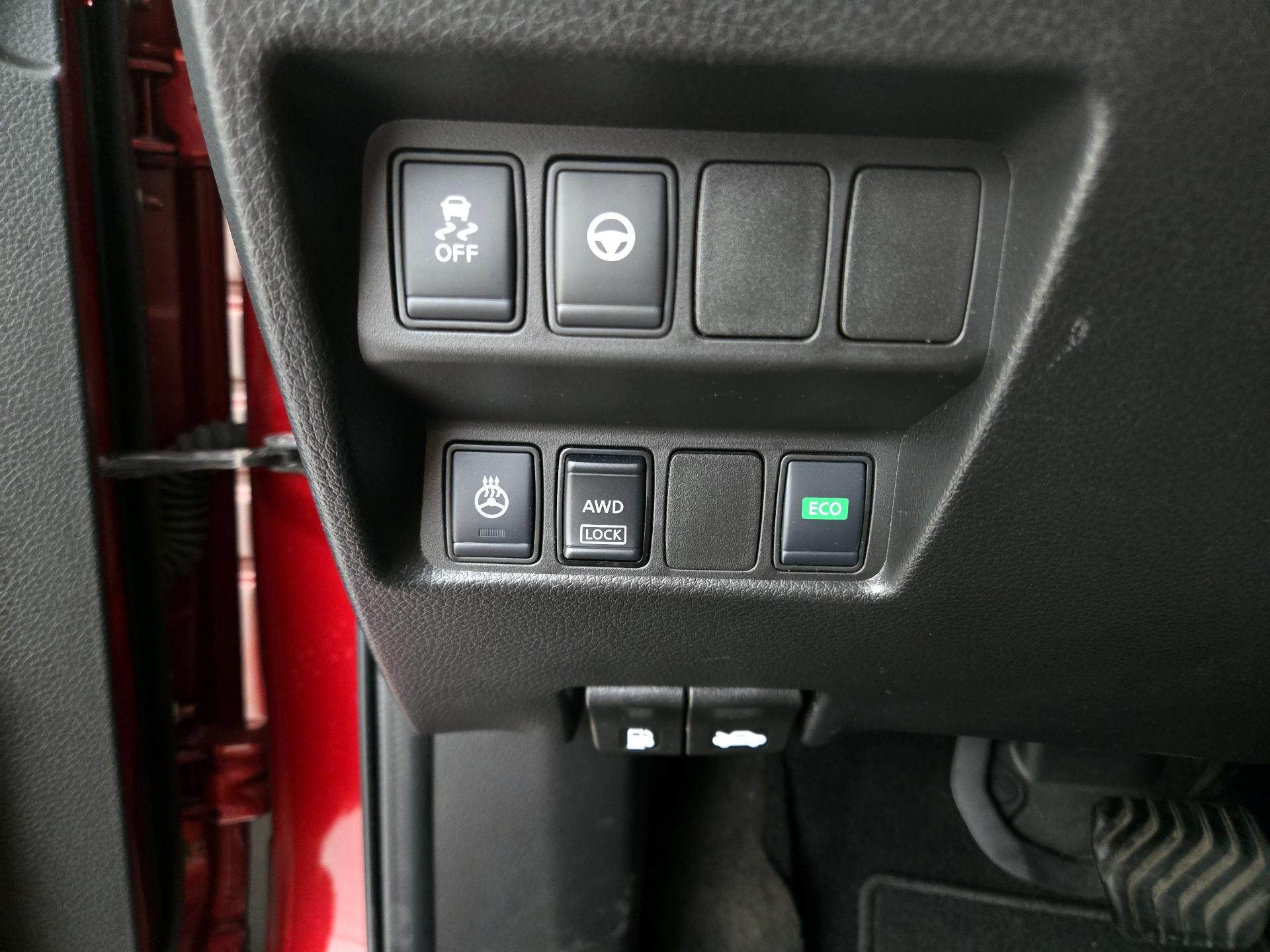 Thumbnail: 2019 Nissan Rogue Sport - 13