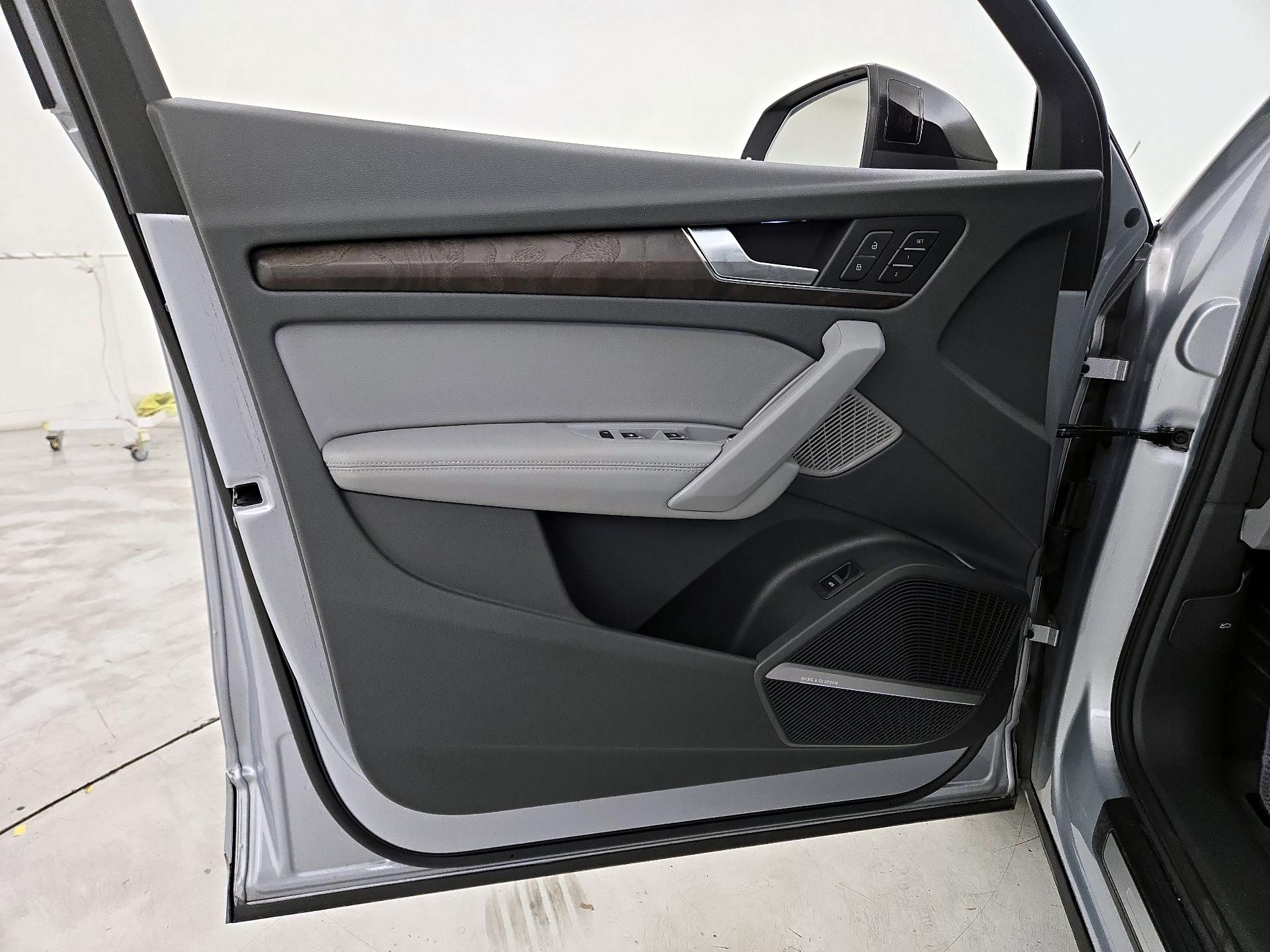 Thumbnail: 2019 Audi Q5 - 12