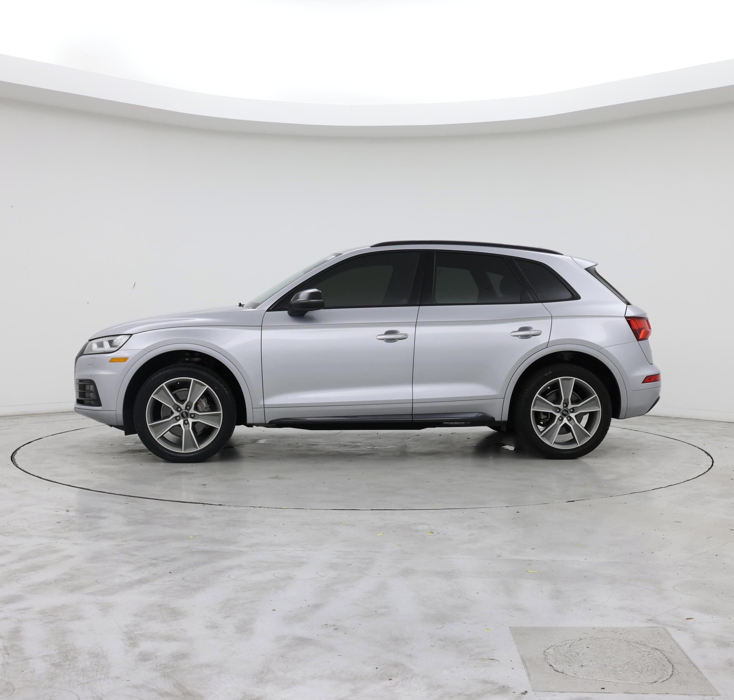 Thumbnail: 2019 Audi Q5 - 3