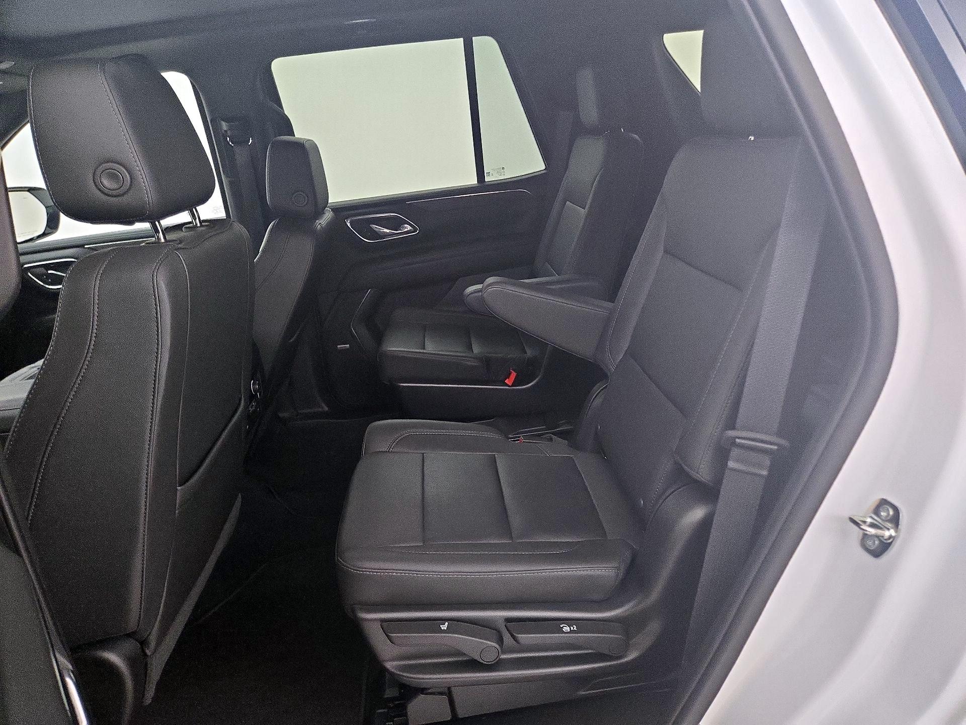 Thumbnail: 2023 Chevrolet Tahoe - 20